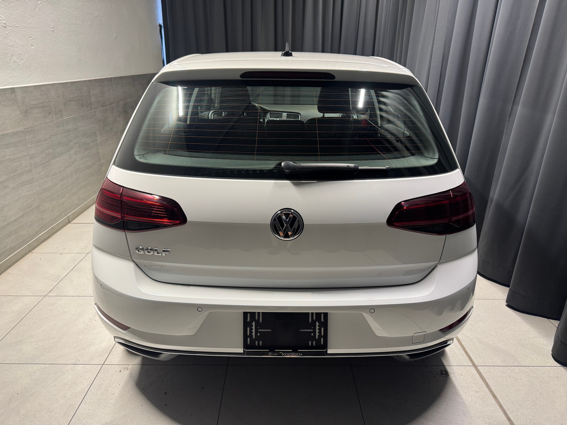 VW Golf 1.5 TSI EVO Comfortline DSG (21)-image-4