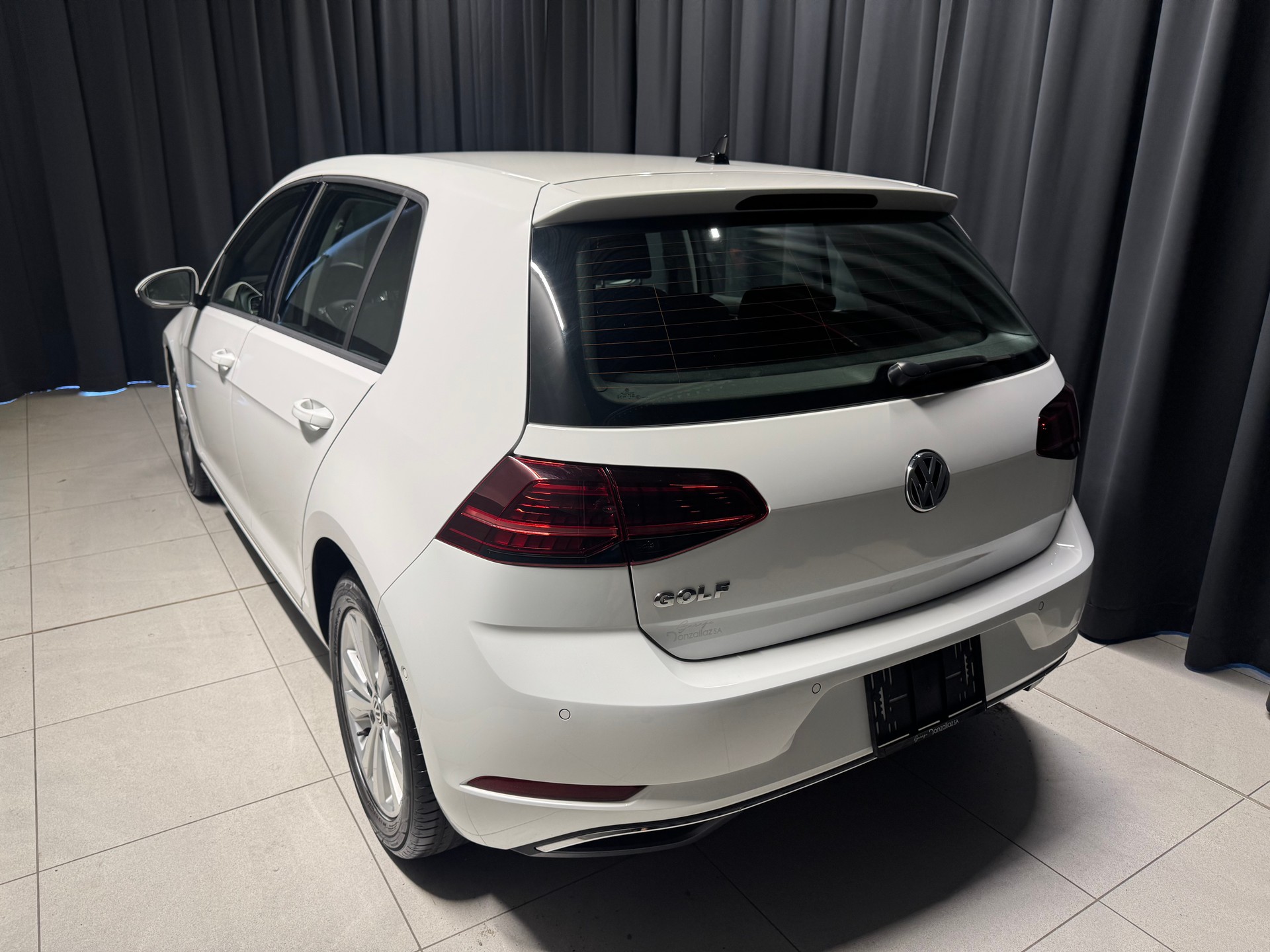 VW Golf 1.5 TSI EVO Comfortline DSG (21)-image-3