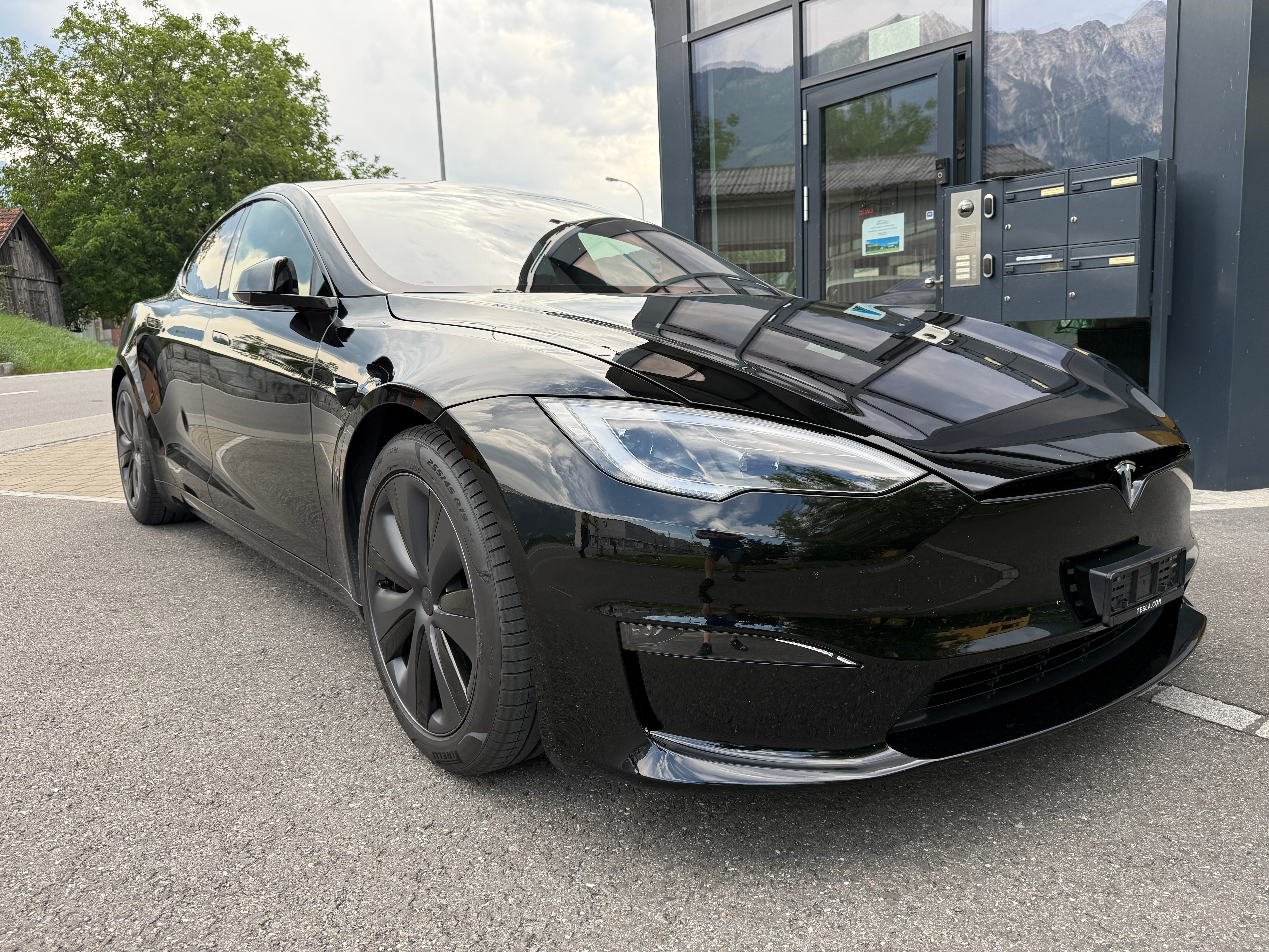 Car photo