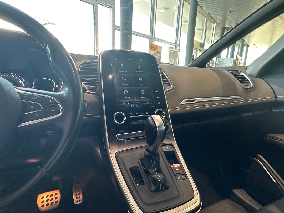 RENAULT Grand Scénic 1.3 16V Turbo Executive EDC-image-18