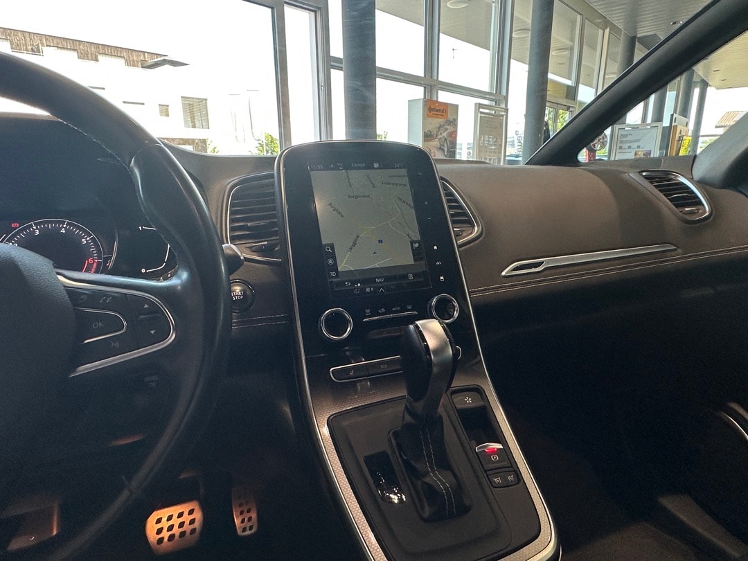 RENAULT Grand Scénic 1.3 16V Turbo Executive EDC-image-17