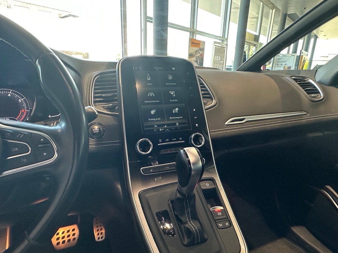 RENAULT Grand Scénic 1.3 16V Turbo Executive EDC-image-19