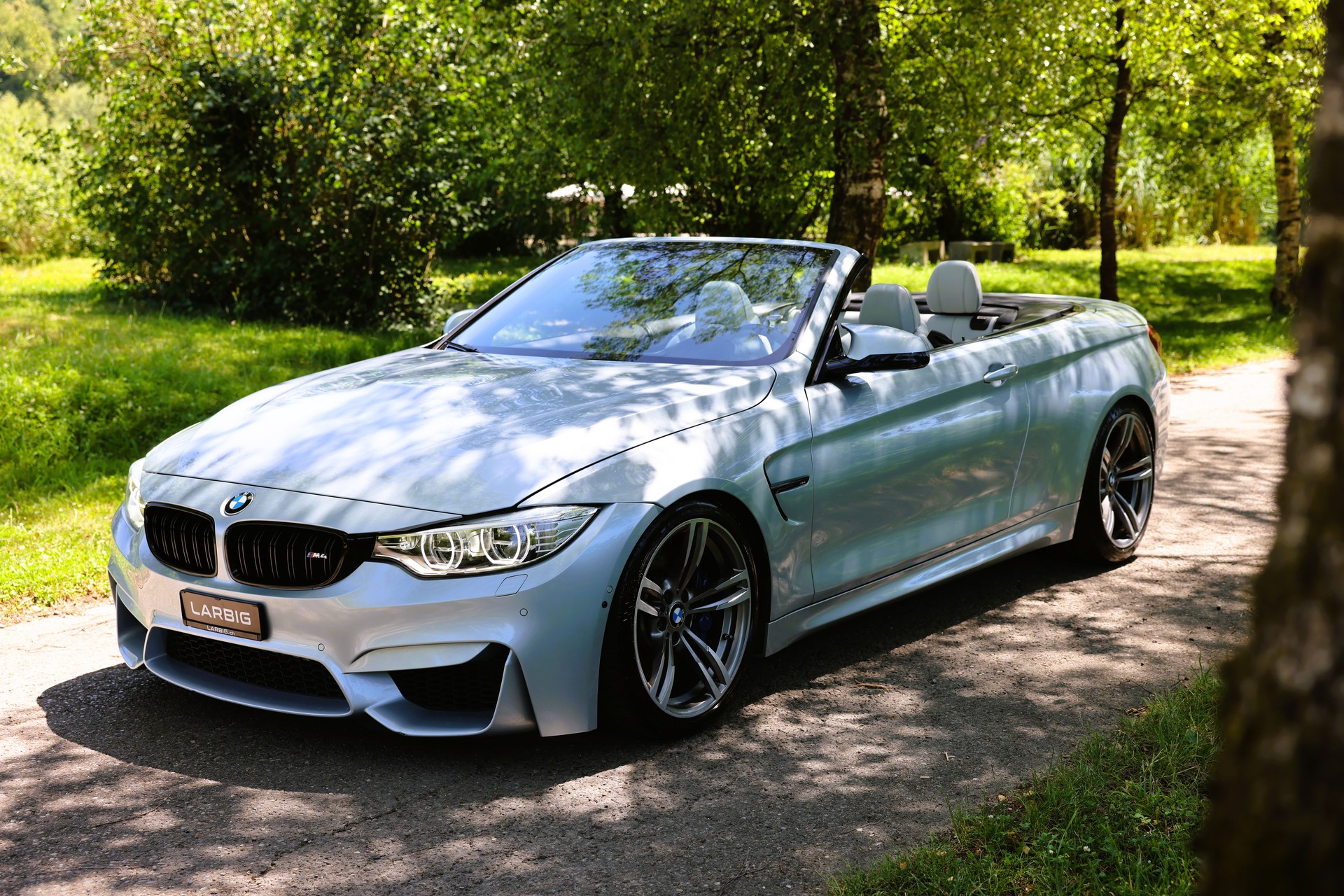 BMW M4 Cabriolet DKG *Silverstone Metallic*-image-3