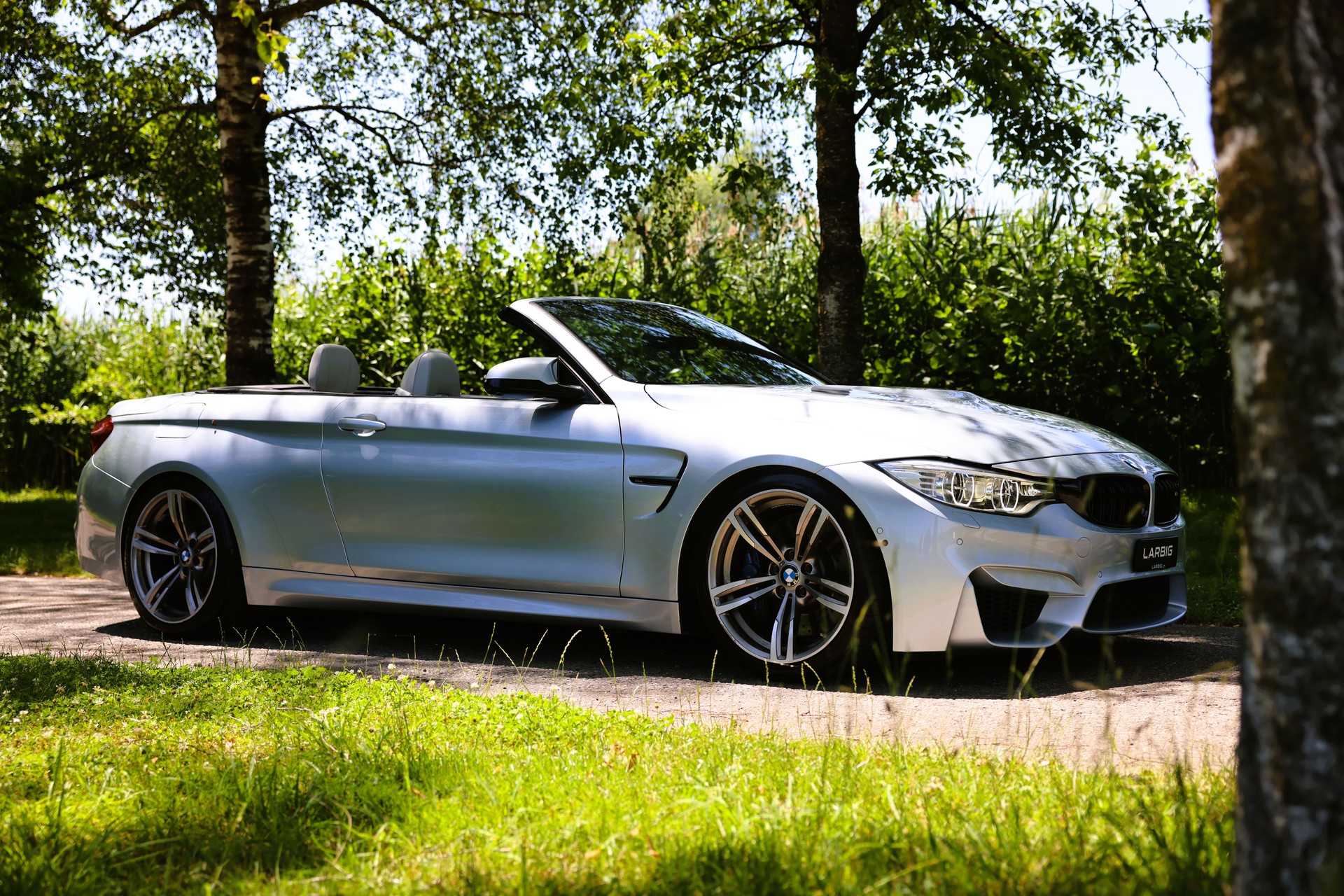 BMW M4 Cabriolet DKG *Silverstone Metallic*-image-8
