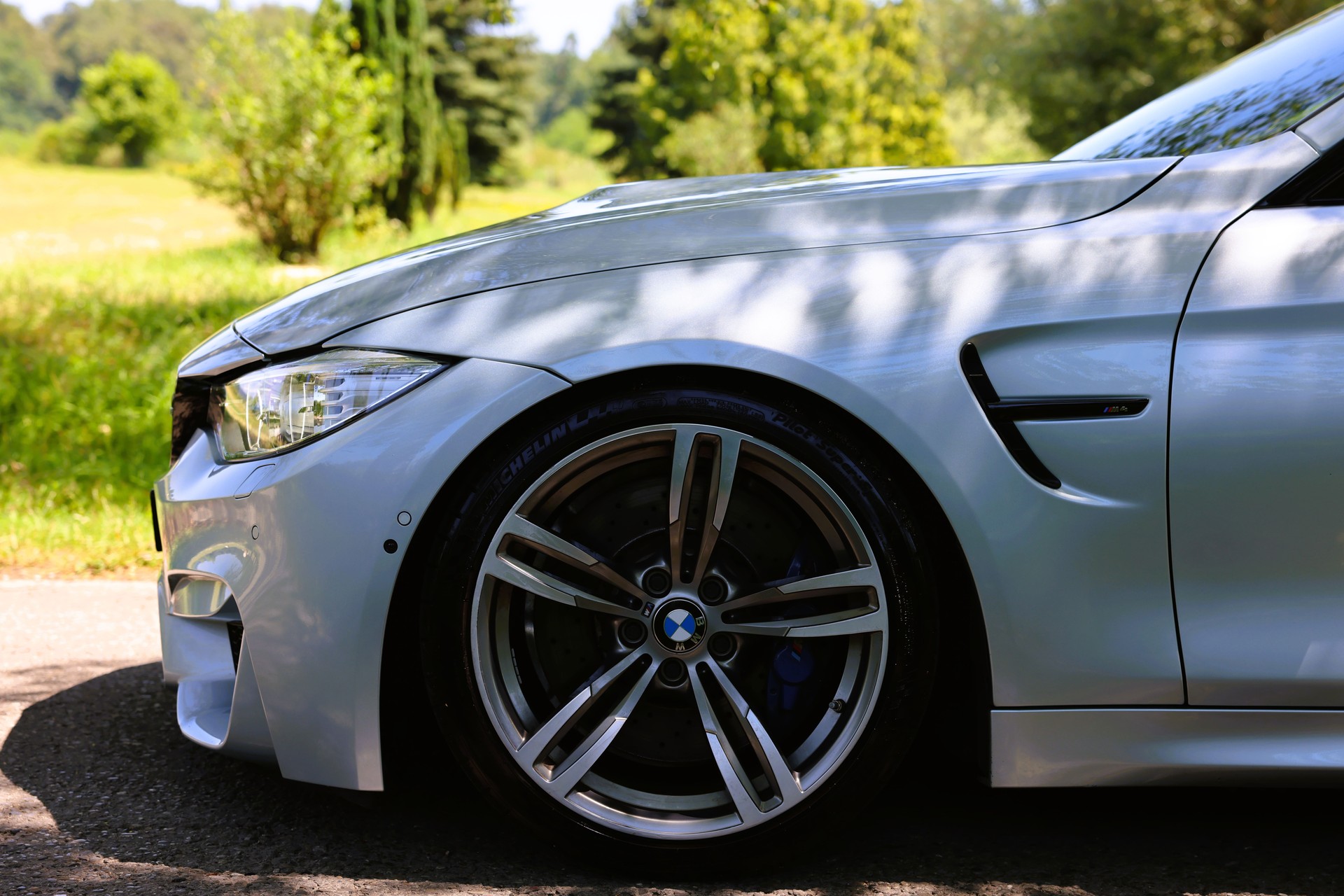 BMW M4 Cabriolet DKG *Silverstone Metallic*-image-5