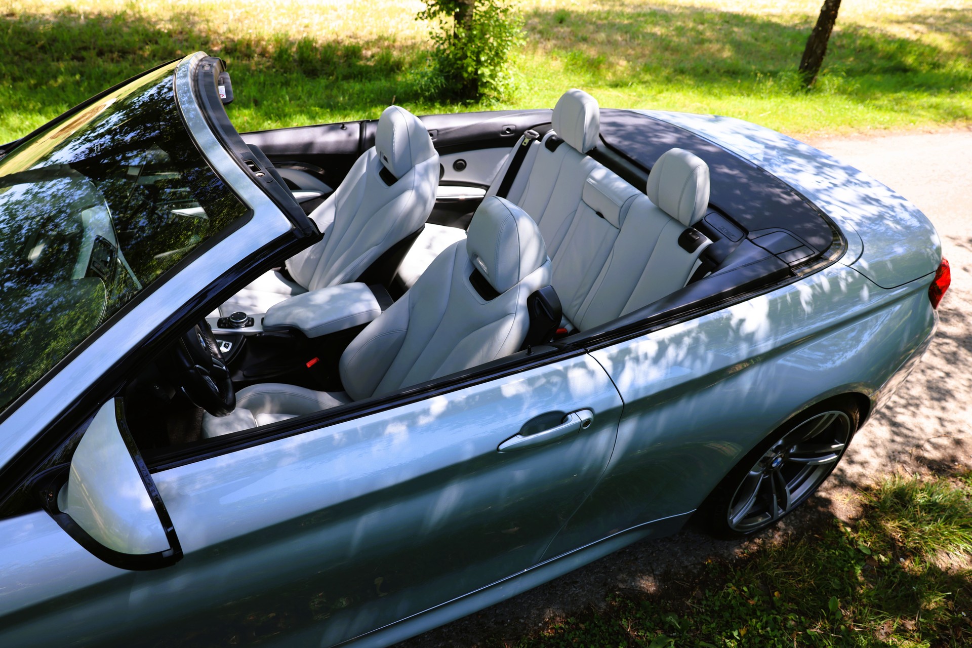 BMW M4 Cabriolet DKG *Silverstone Metallic*-image-20