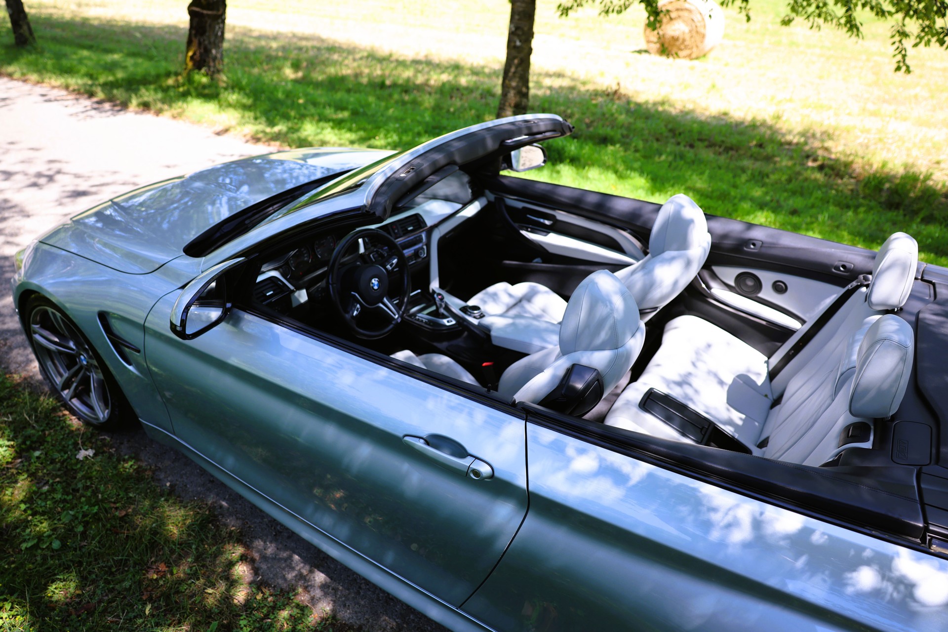 BMW M4 Cabriolet DKG *Silverstone Metallic*-image-19