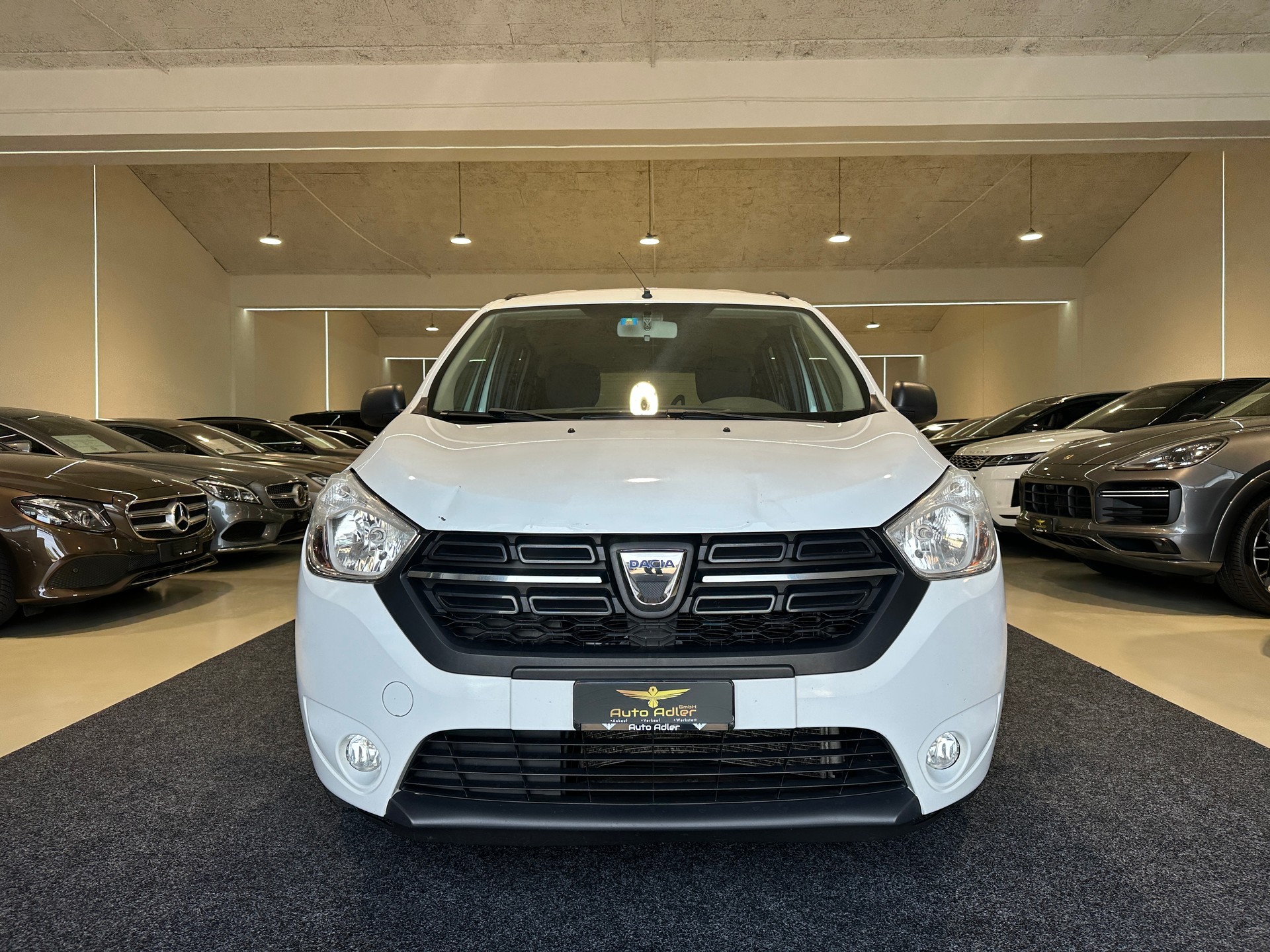 DACIA Lodgy 1.6 Essential 7PL-image-0