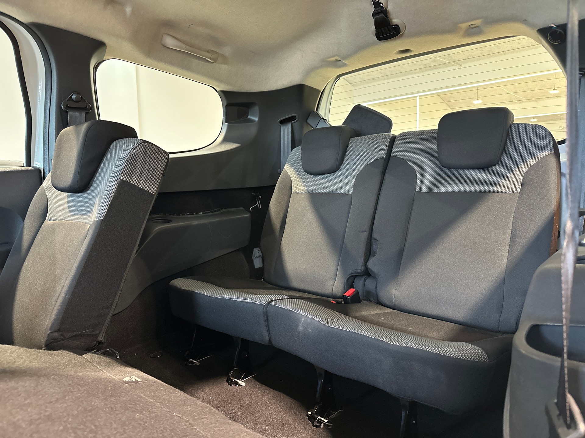 DACIA Lodgy 1.6 Essential 7PL-image-15
