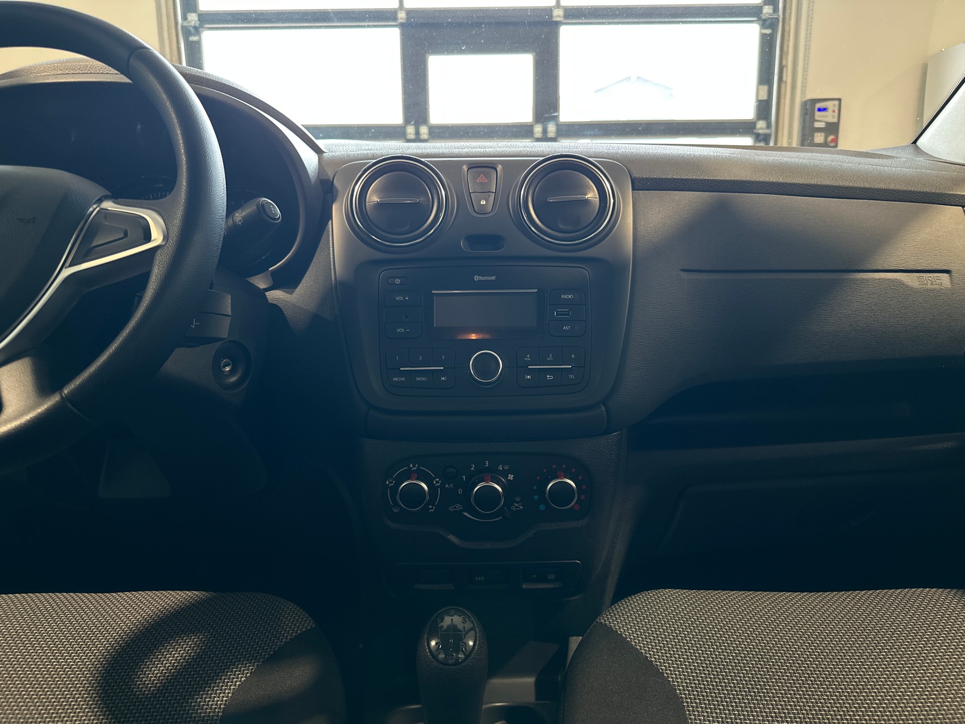 DACIA Lodgy 1.6 Essential 7PL-image-18