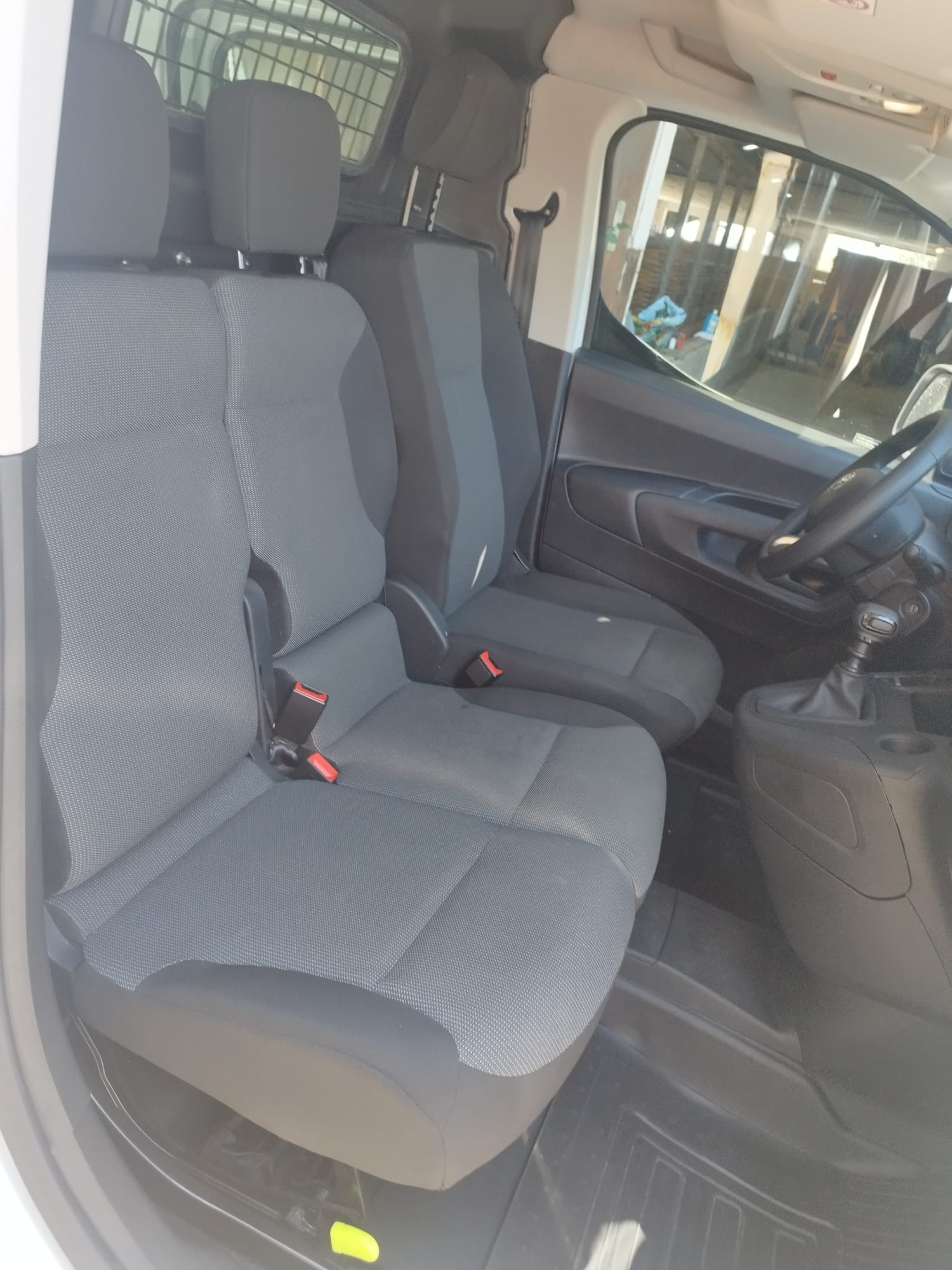 TOYOTA L2 - 1.2 Active-image-3