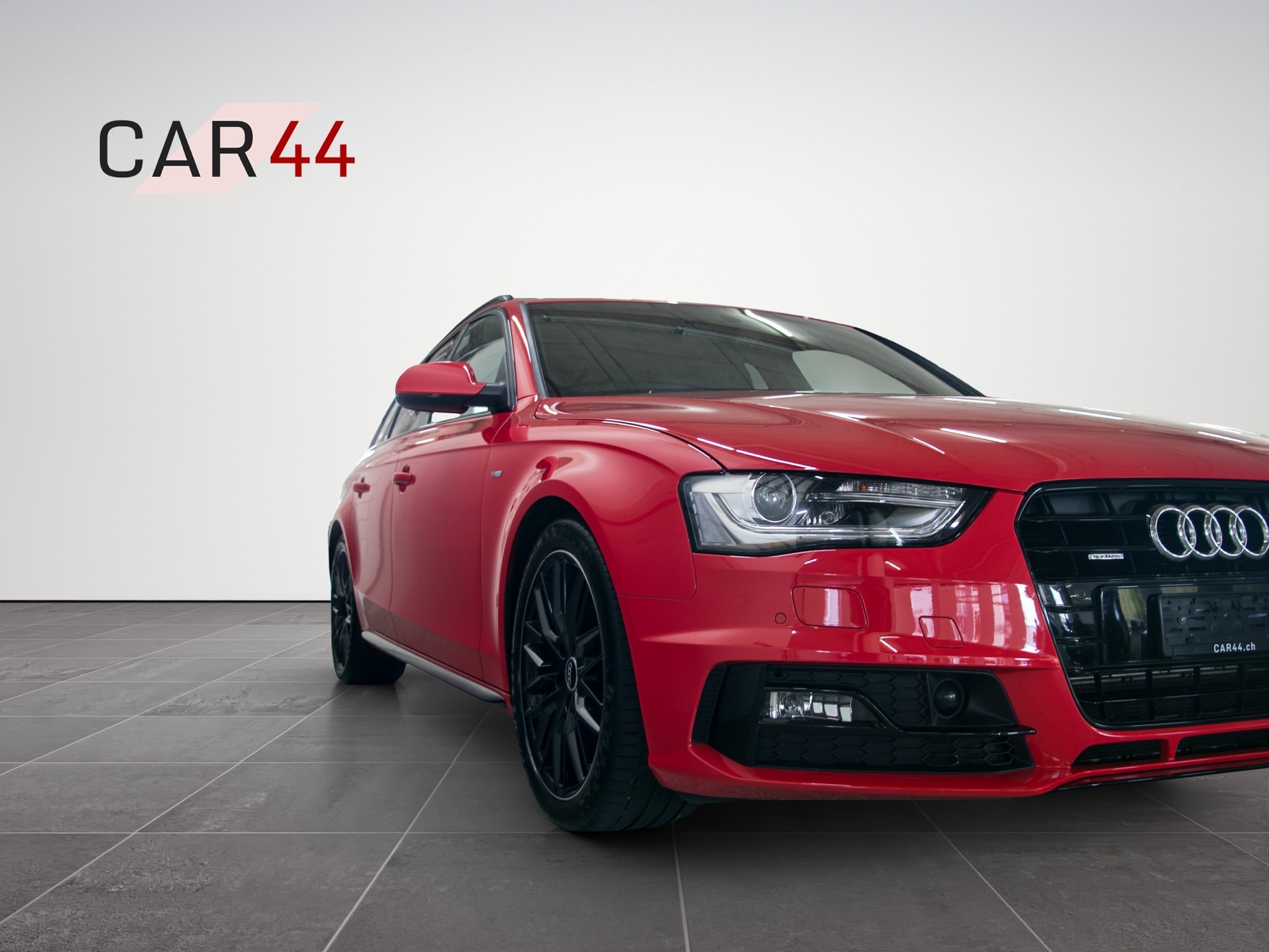 AUDI A4 Avant 2.0 TDI quattro S-tronic-image-16