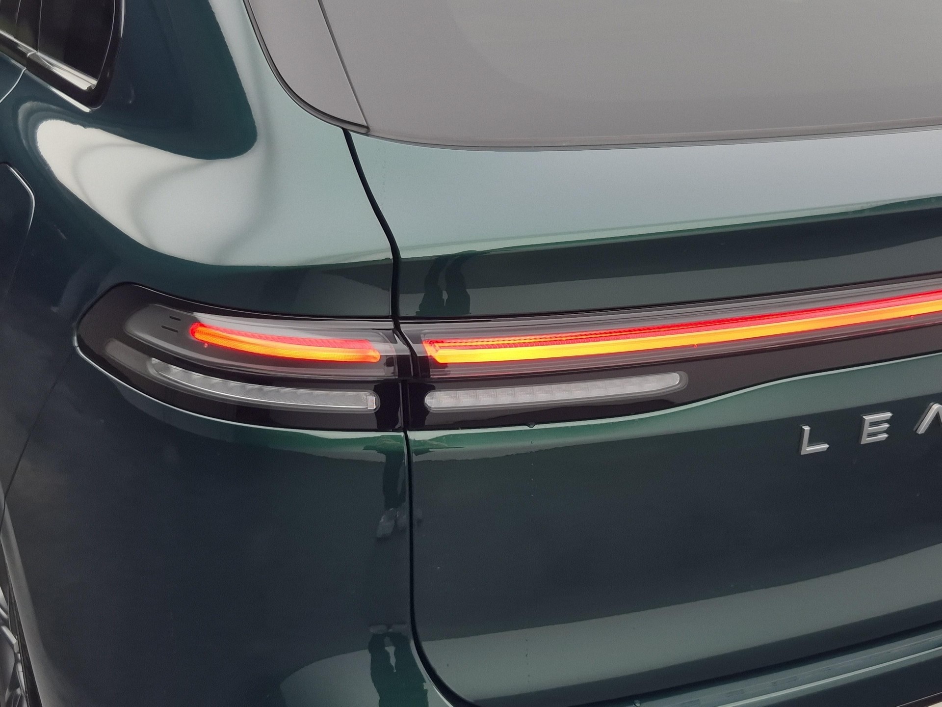 LEAPMOTOR C10 1.5 REEV Design-image-17