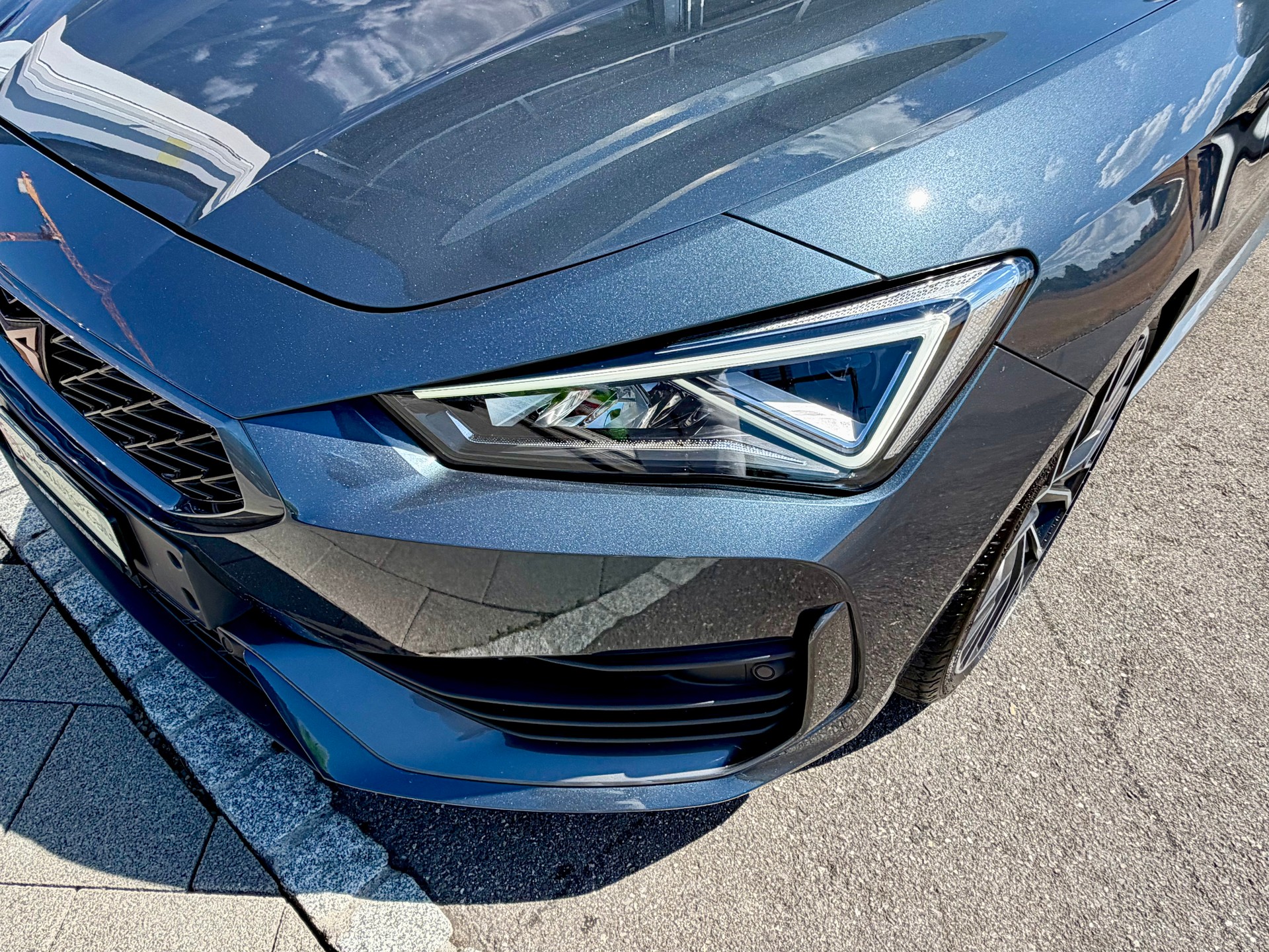 CUPRA LEON VZ 2.0 TSI DSG-image-5