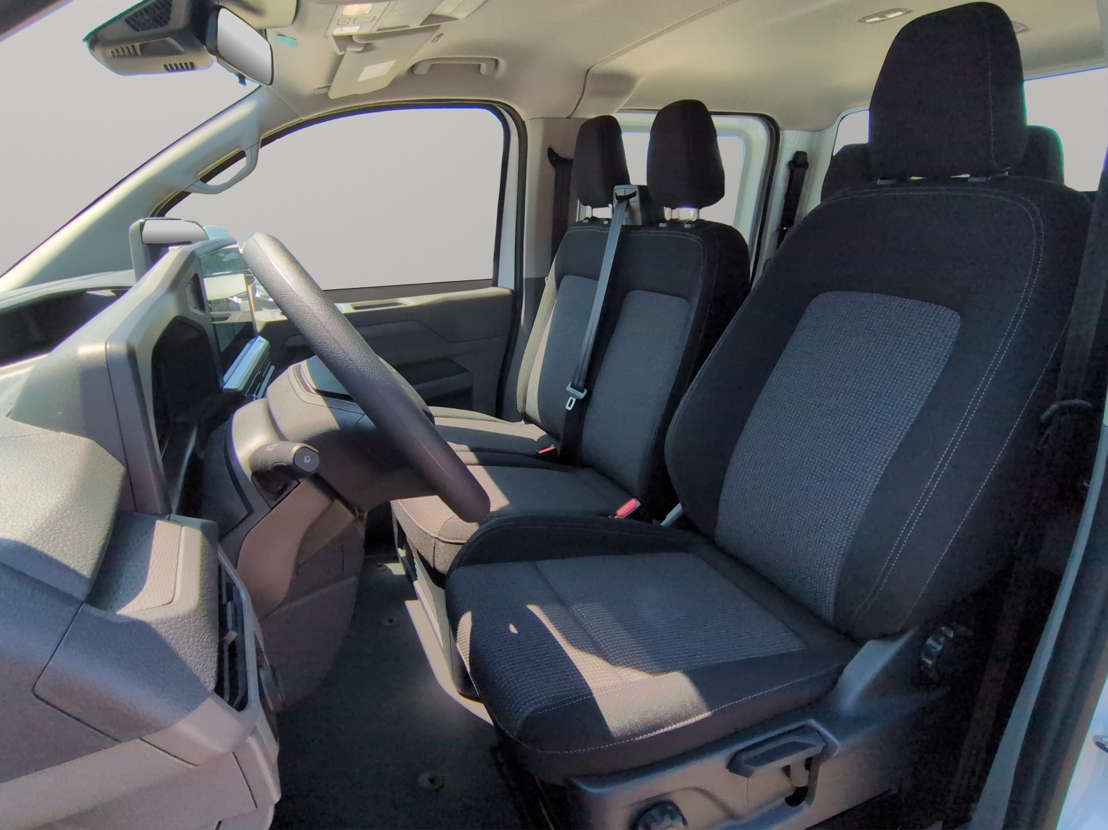 VW Transporter 2.0 TDI-image-5