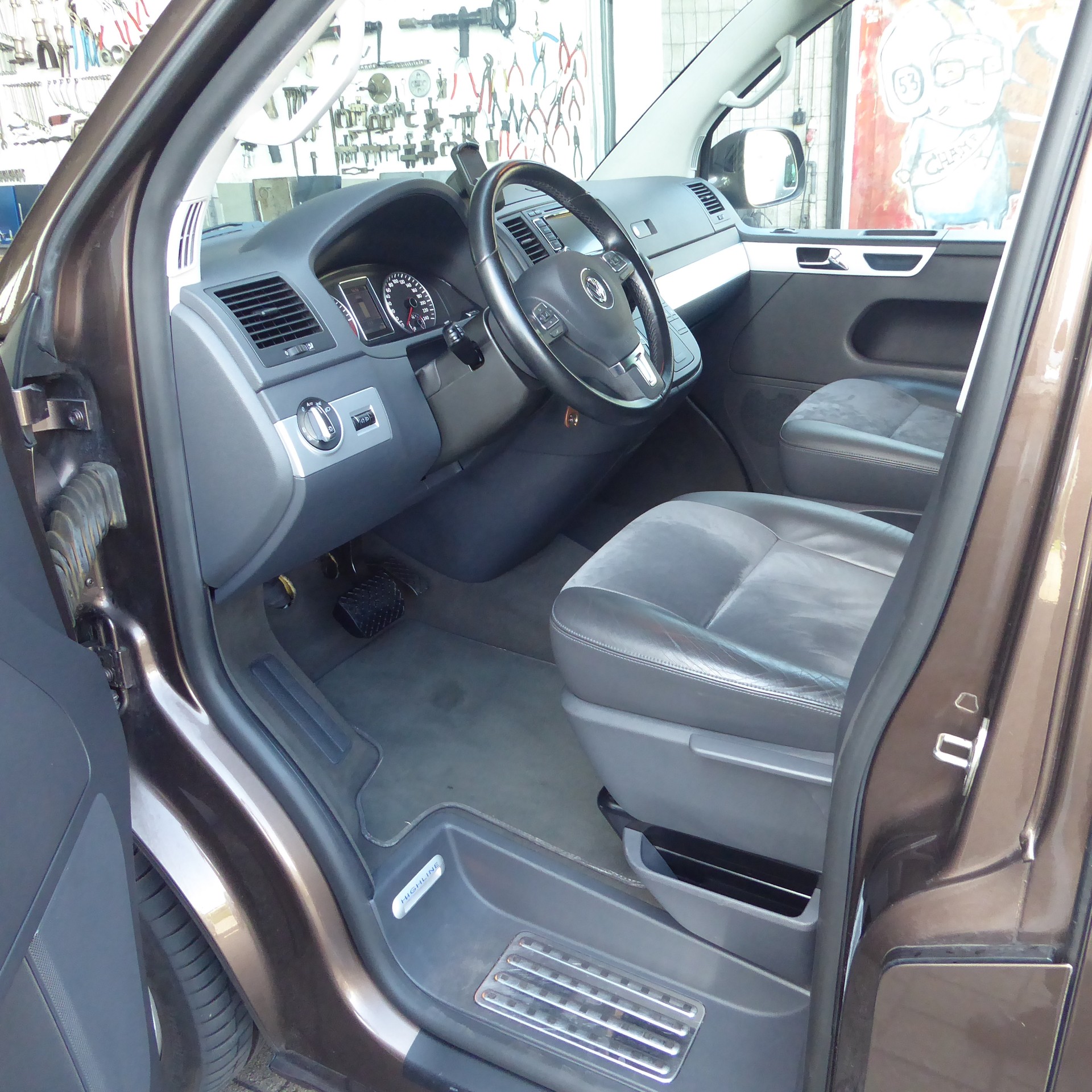 VW T5 Multivan 2.0 Bi-TDI CR Highline DSG-image-4