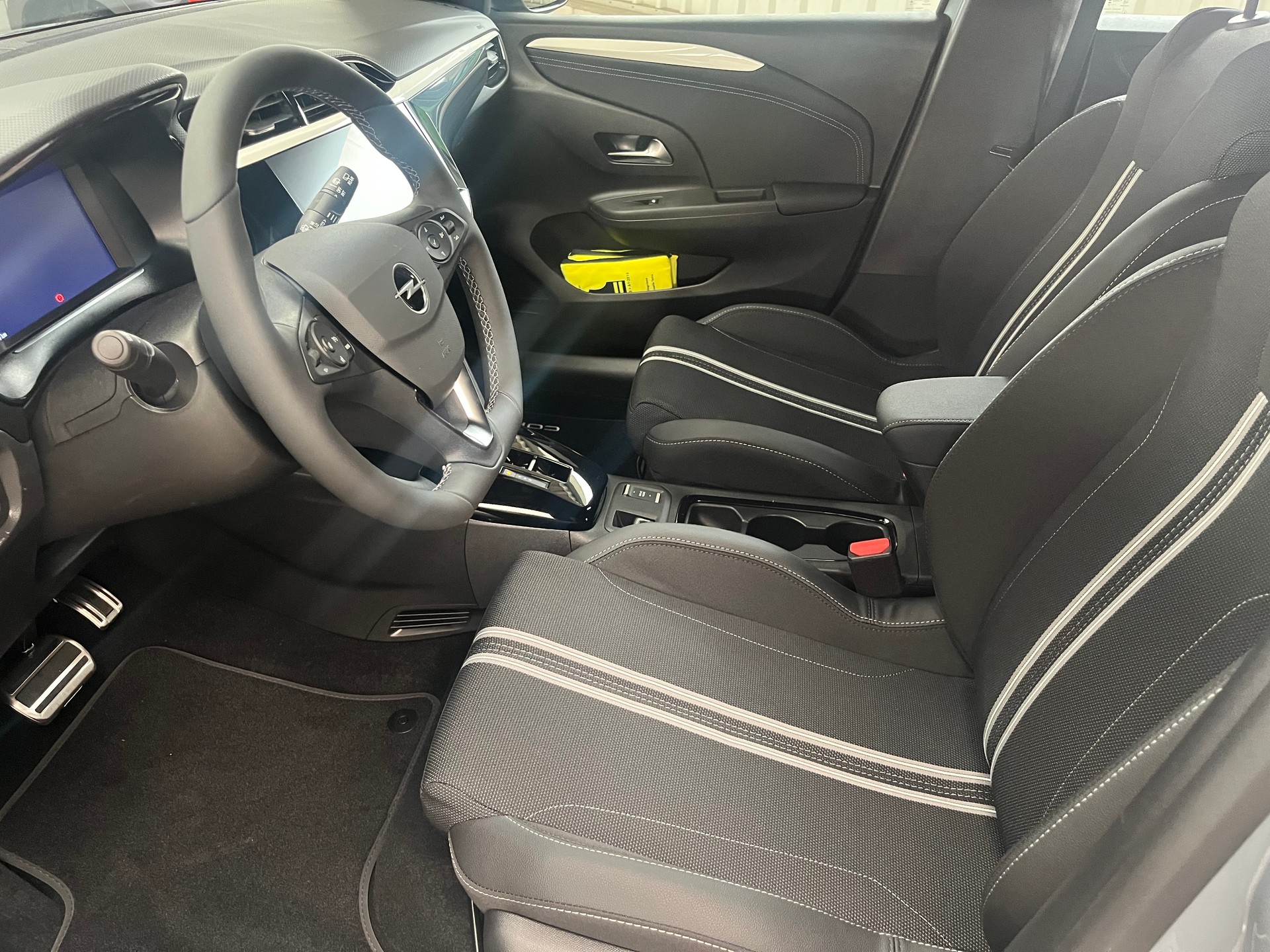 OPEL Corsa 1.2 MHEV Viva-image-1