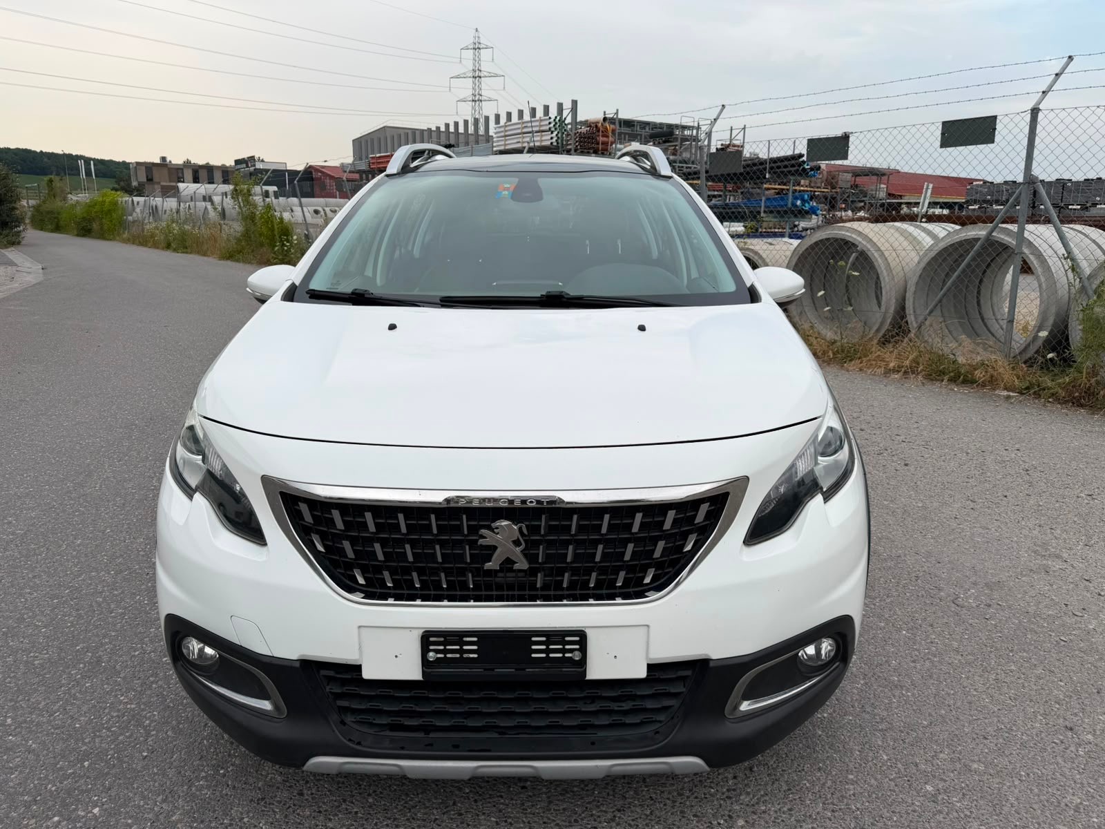 PEUGEOT 2008 1.2 PureTech Allure EAT6-image-0