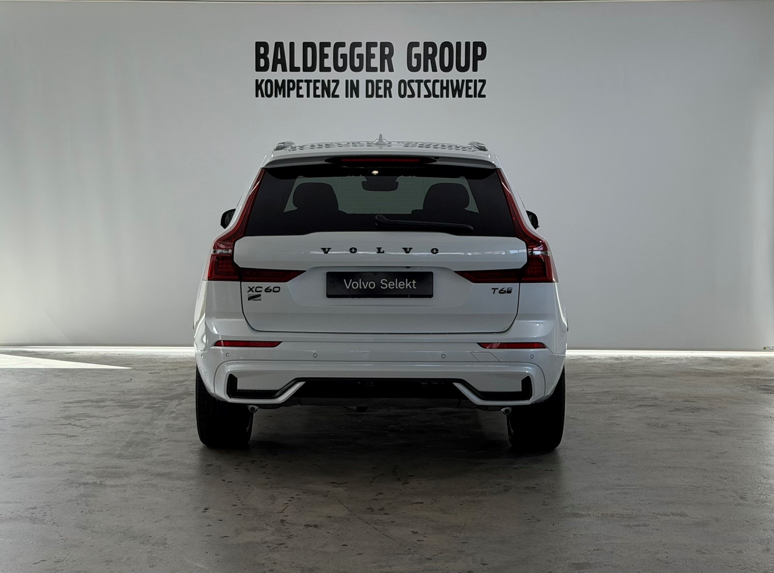 VOLVO XC60 2.0 T6 TE Black Edition e-image-7