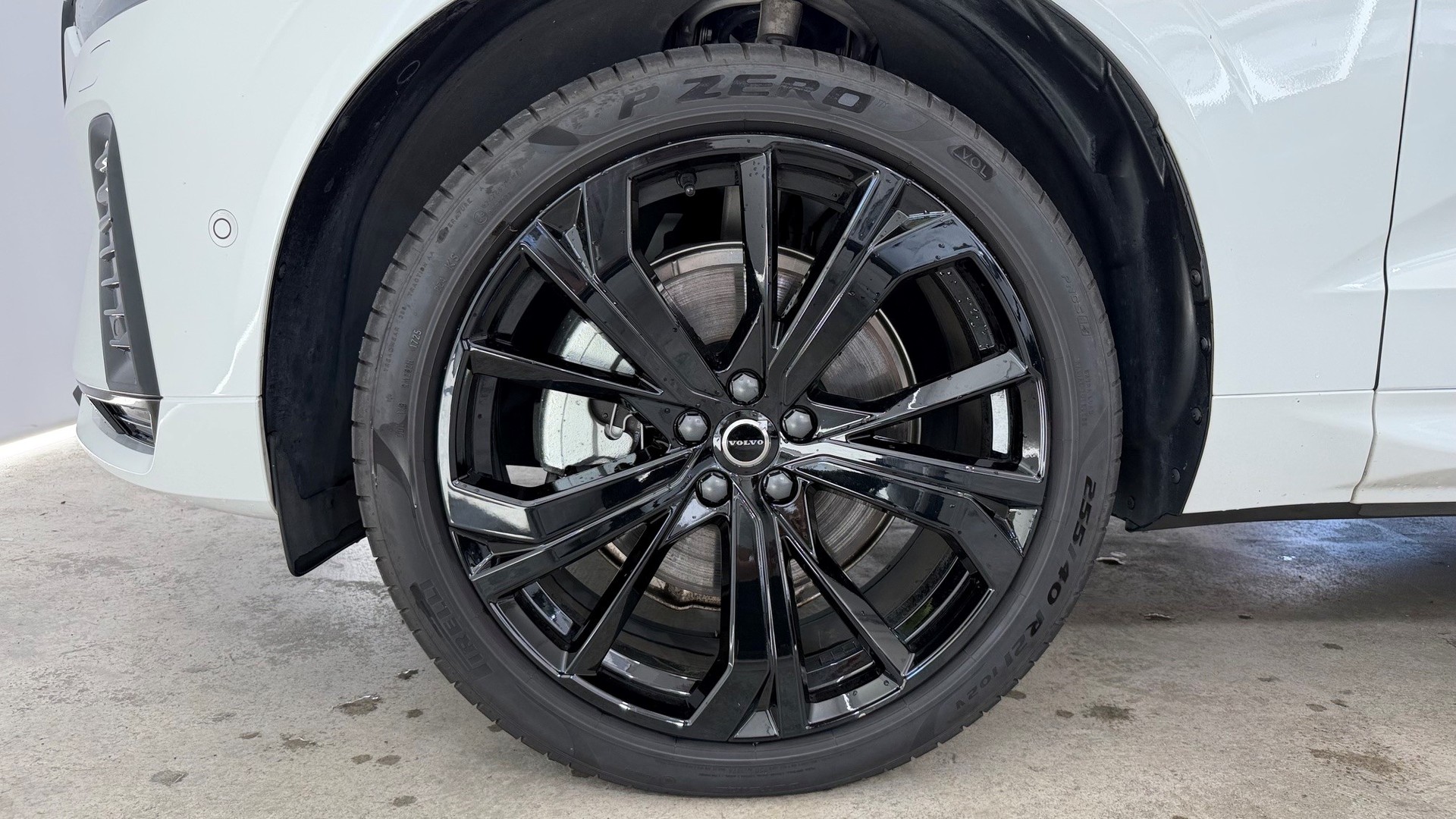 VOLVO XC60 2.0 T6 TE Black Edition e-image-9