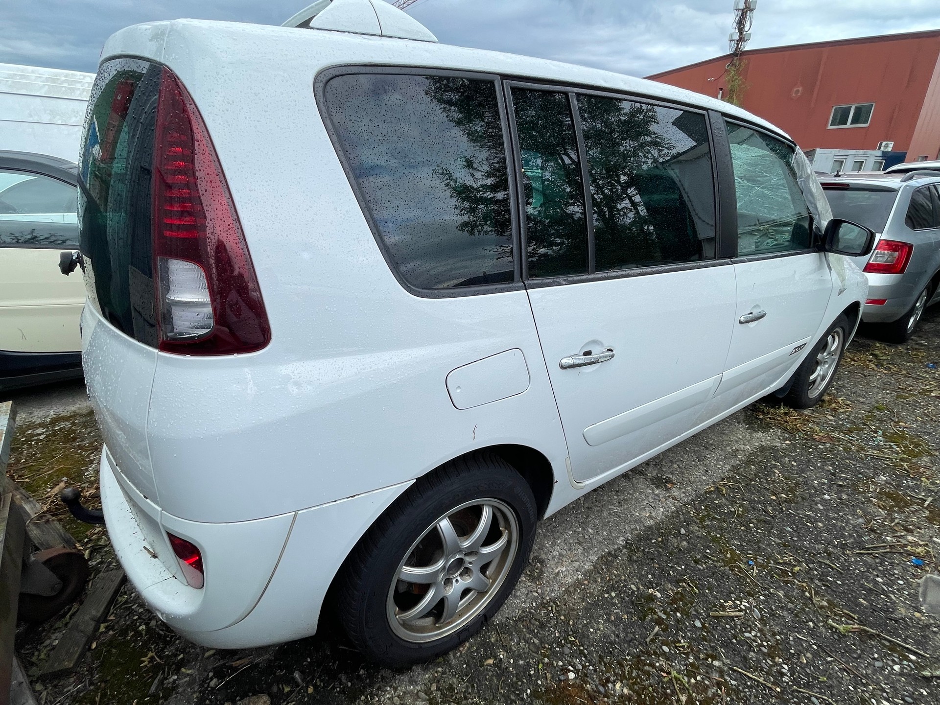 RENAULT Espace 2.0 dCi Dynamique Automatic-image-13