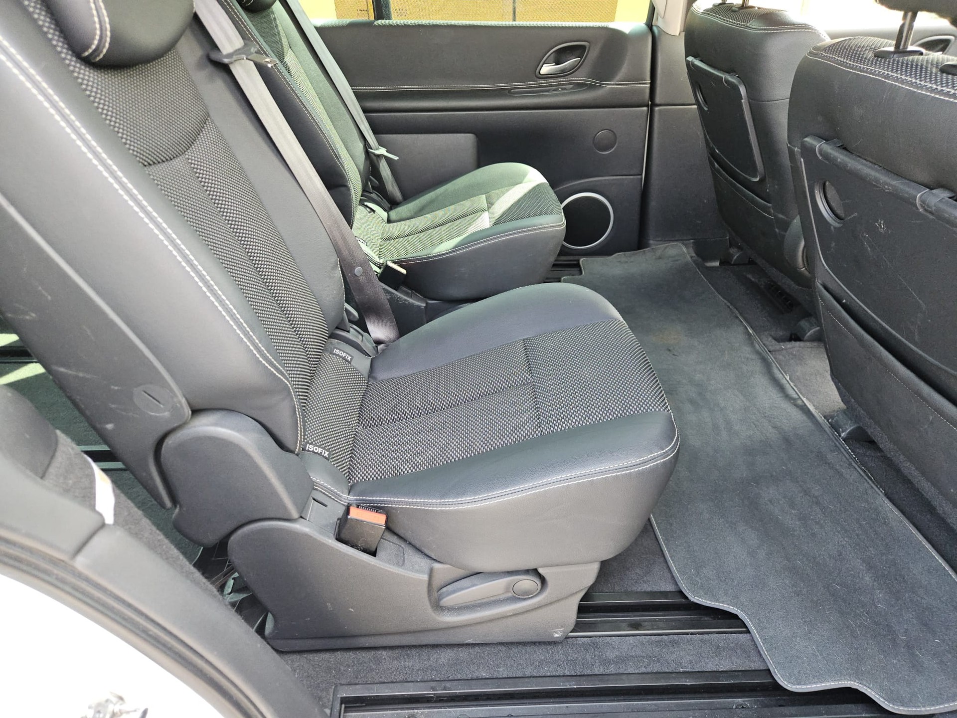 RENAULT Espace 2.0 dCi Dynamique Automatic-image-8