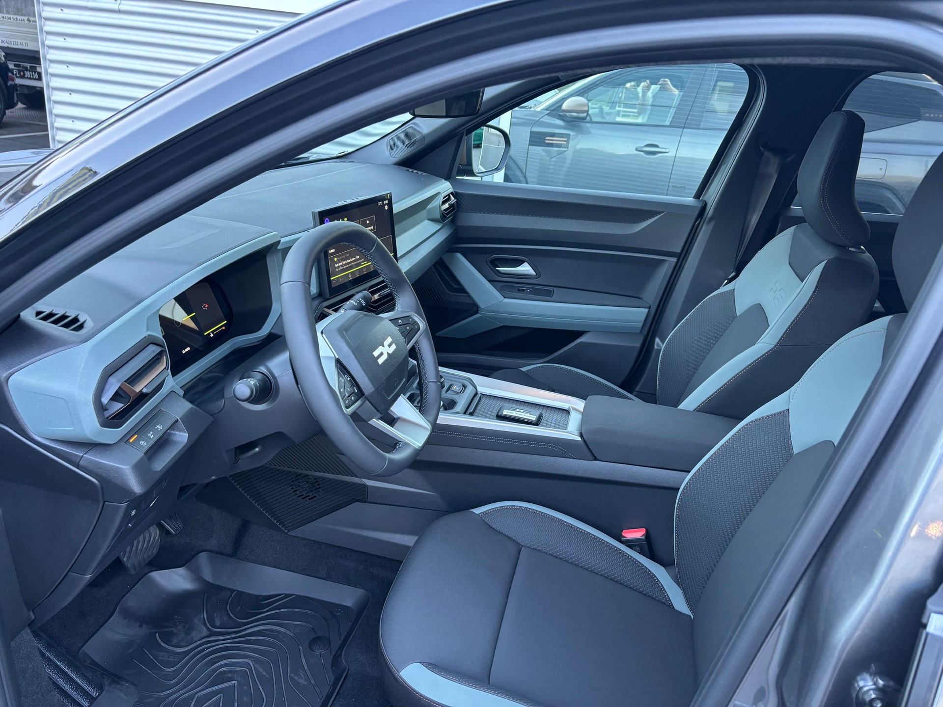 DACIA Bigster Extreme Hybrid 150 4x4-image-5