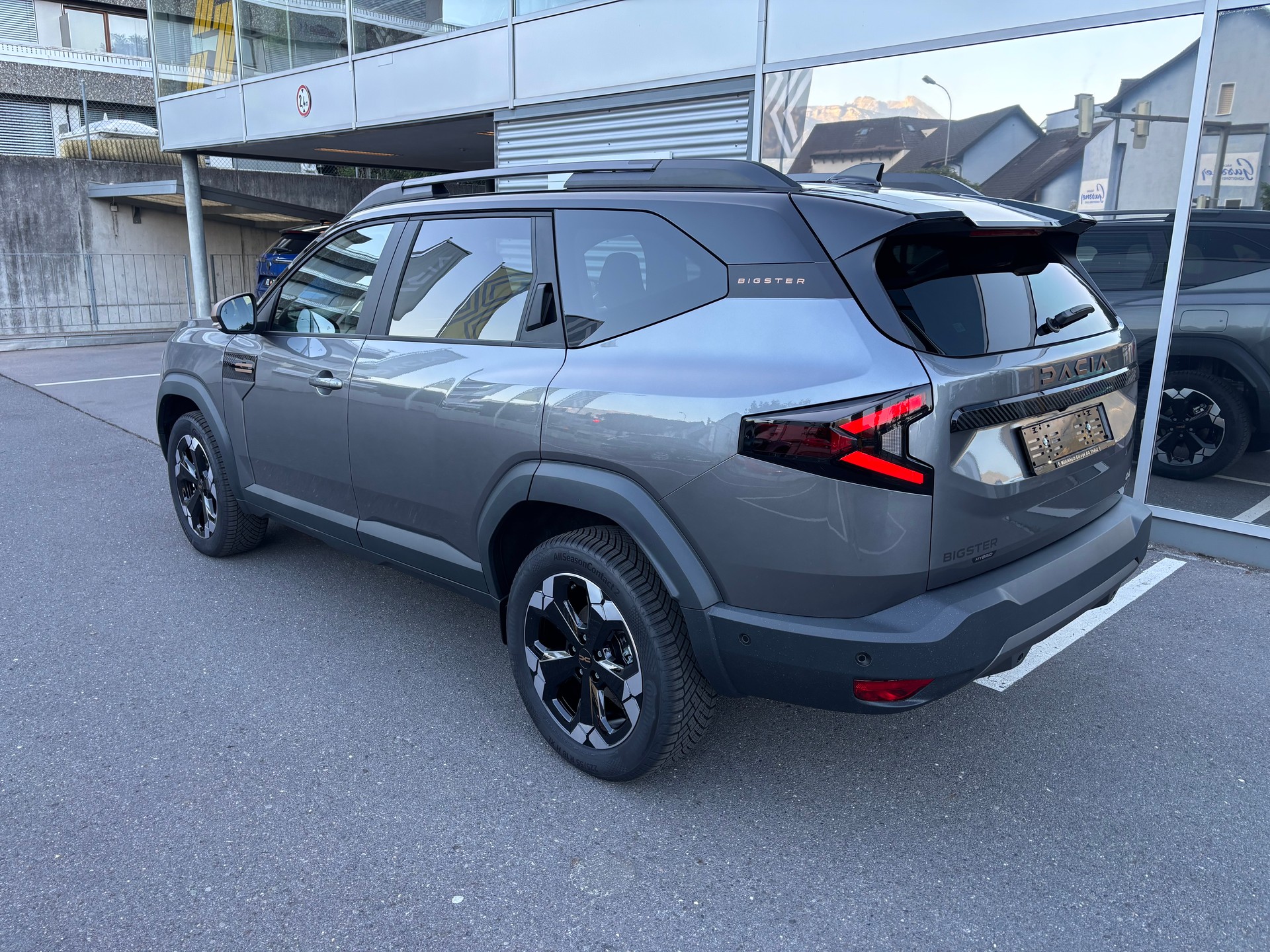 DACIA Bigster Extreme Hybrid 150 4x4-image-2
