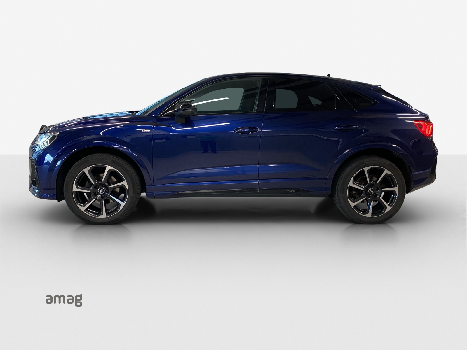 AUDI Q3 Sportback 35 TDI S line Attraction quattro S-tronic-image-1