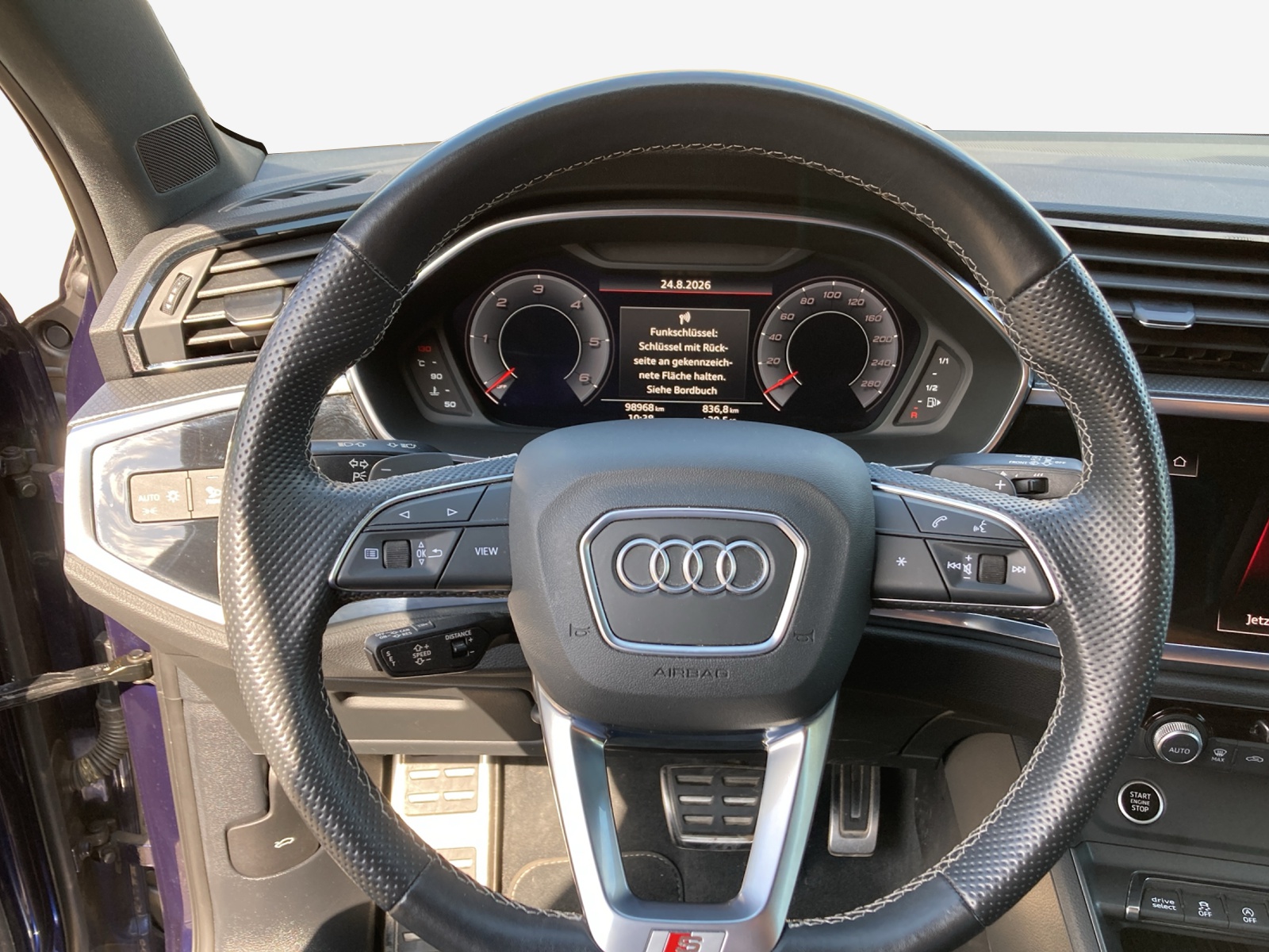 AUDI Q3 Sportback 35 TDI S line Attraction quattro S-tronic-image-9