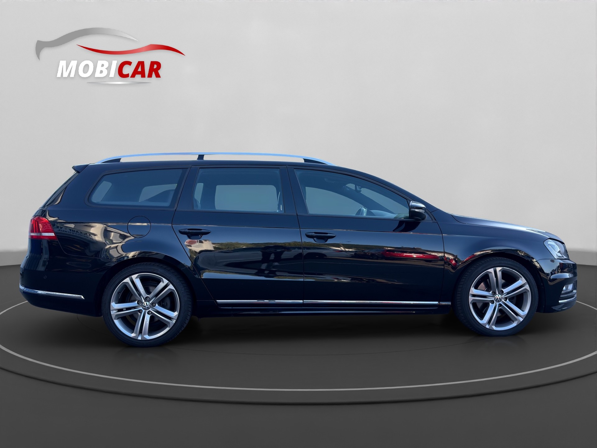VW Passat Variant 2.0 TSI R-Line DSG-image-5