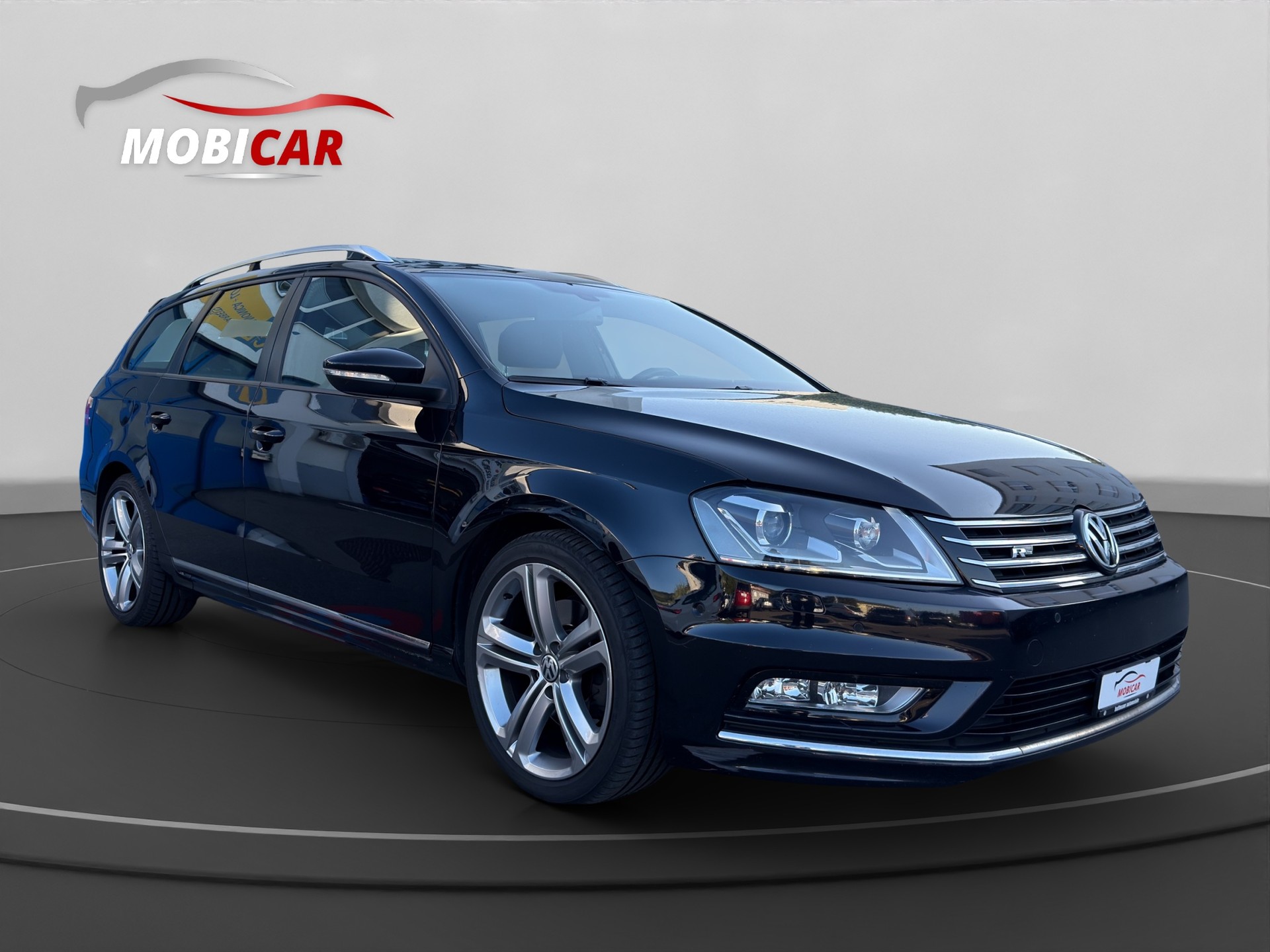 VW Passat Variant 2.0 TSI R-Line DSG-image-6