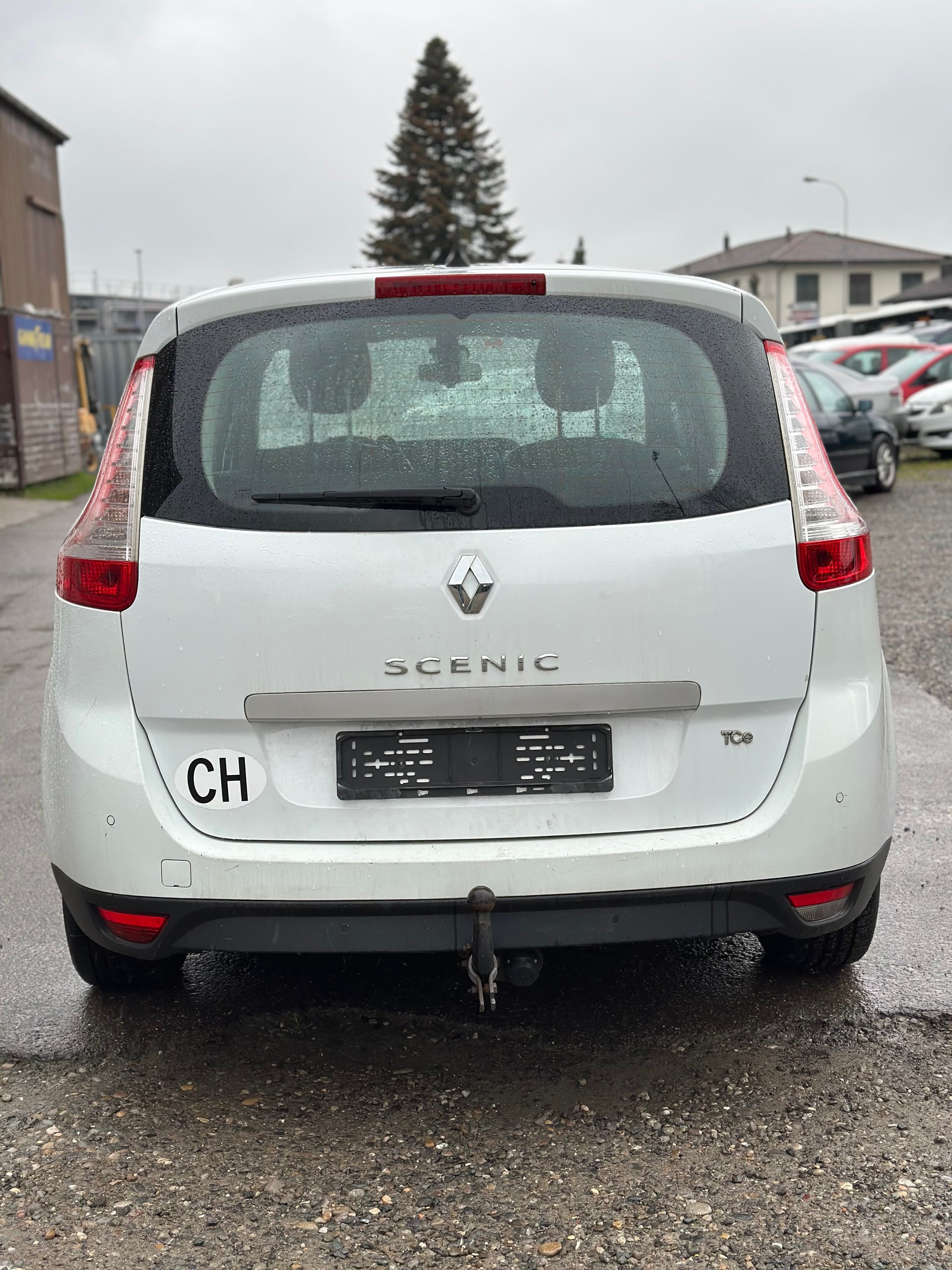 RENAULT Grand Scénic 1.4 16V Turbo Dynamique-image-3