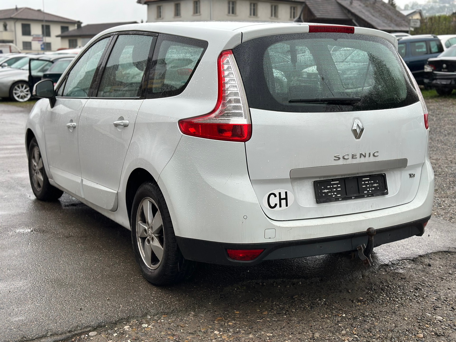 RENAULT Grand Scénic 1.4 16V Turbo Dynamique-image-4