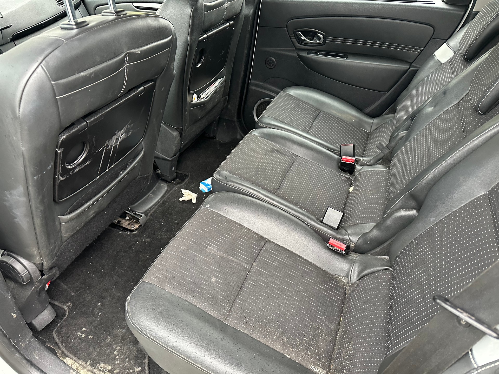 RENAULT Grand Scénic 1.4 16V Turbo Dynamique-image-9