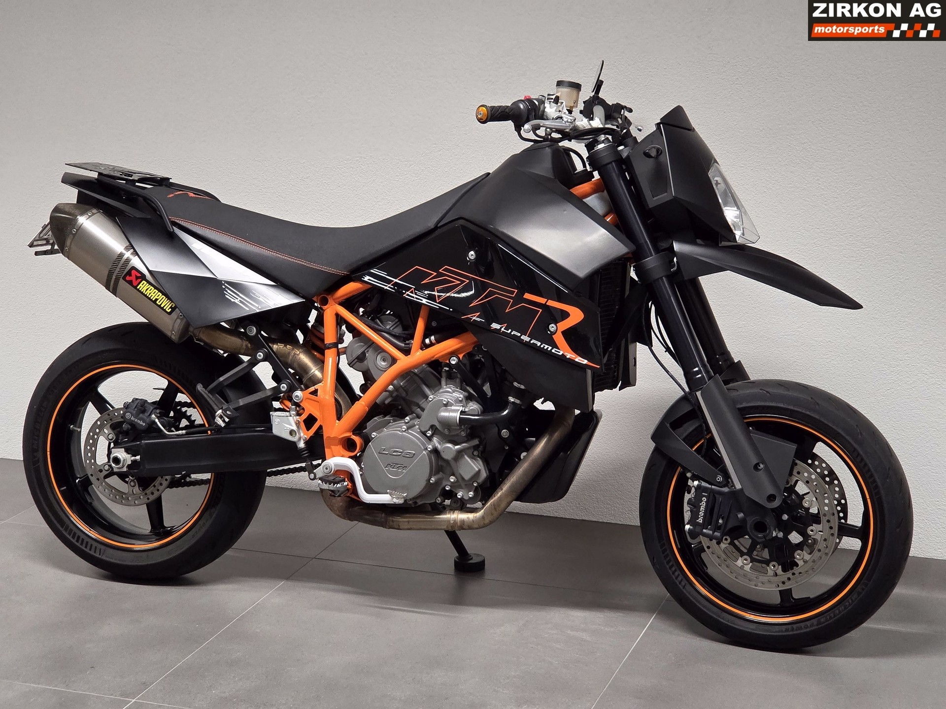 KTM 950 Supermoto R-showroom-element-1