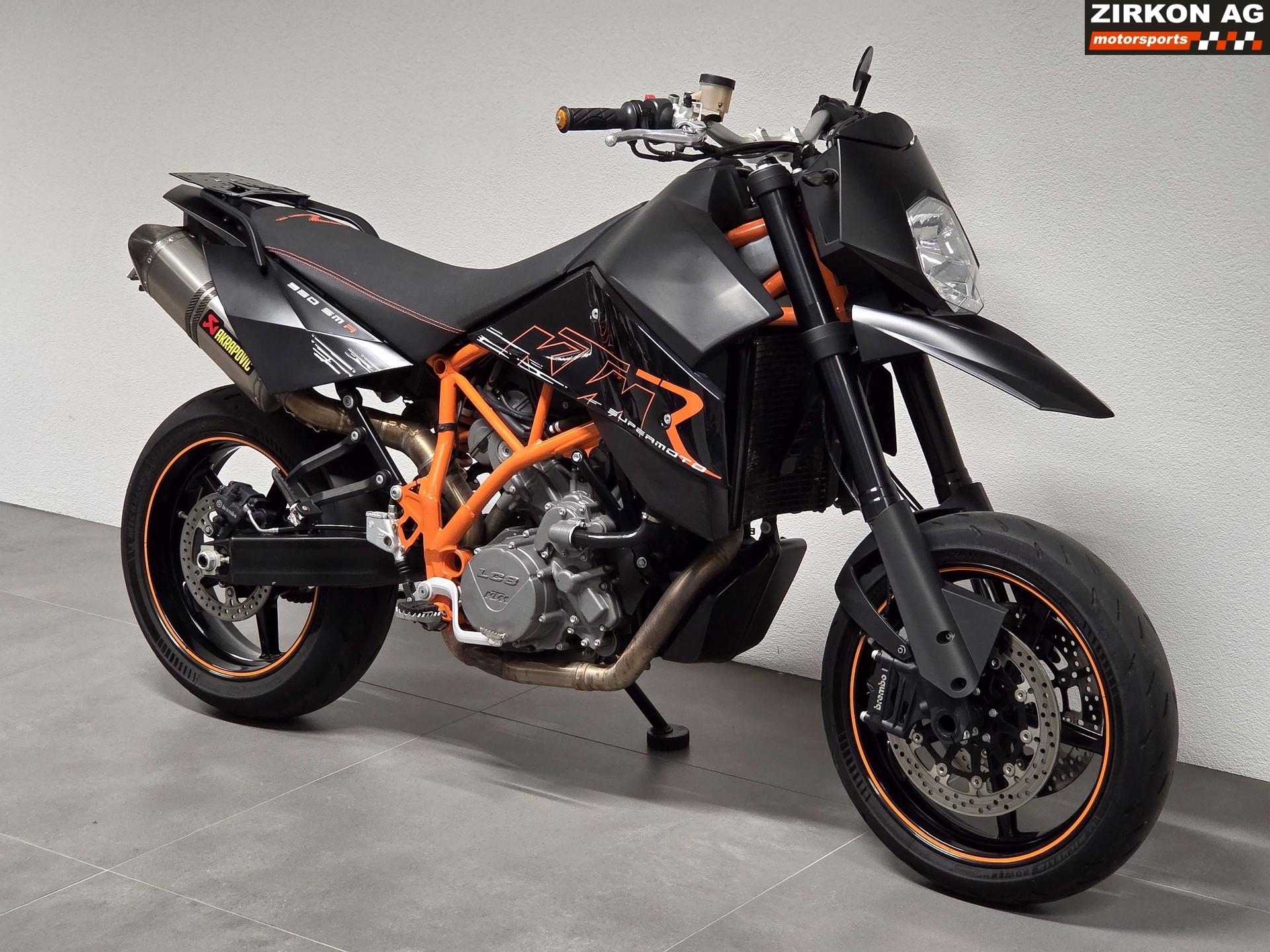 KTM 950 Supermoto R-showroom-element-2