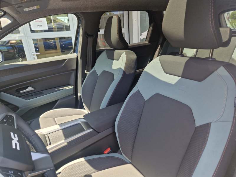 DACIA Bigster 1.2 Hybrid Extreme 4WD-image-4