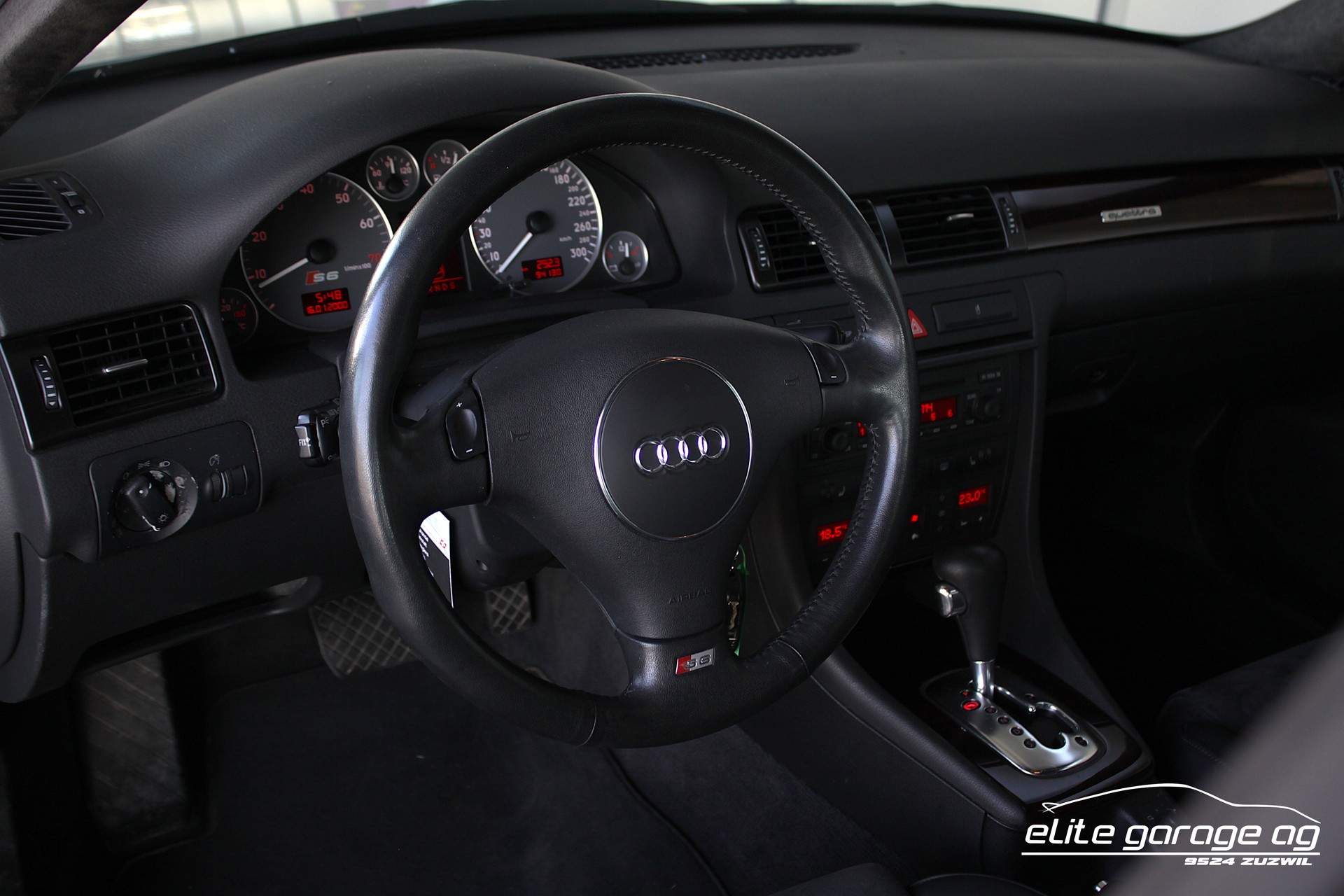 AUDI S6 quattro tiptronic-image-14