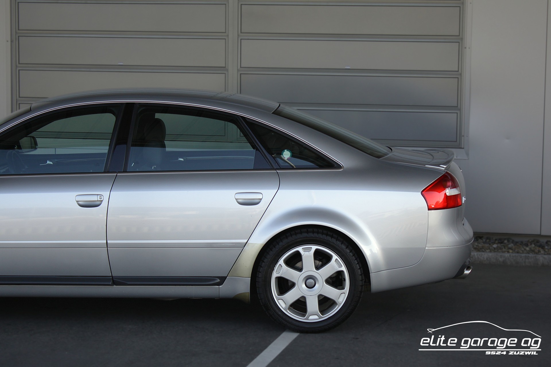 AUDI S6 quattro tiptronic-image-12