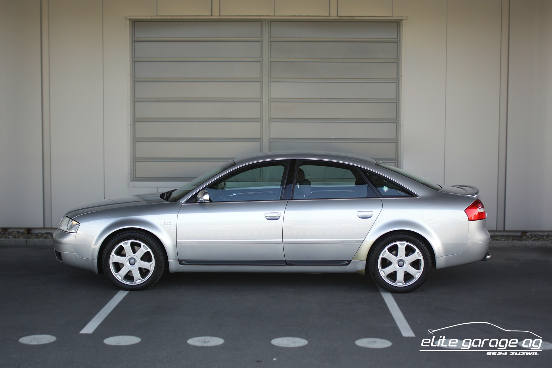AUDI S6 quattro tiptronic-image-1
