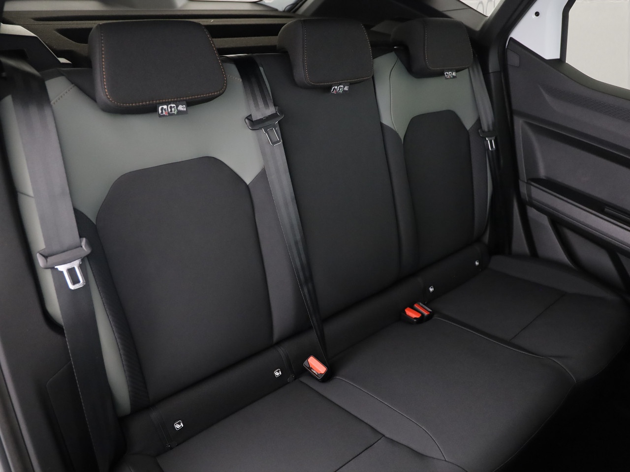 DACIA Duster 1.6 Hybrid Extreme-image-7