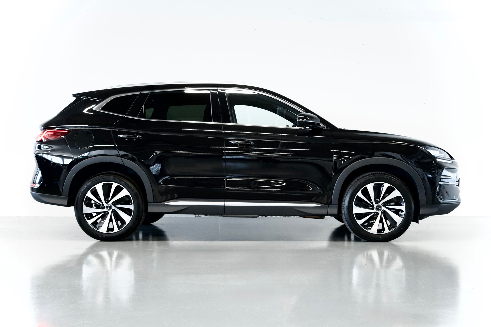 BYD SEAL U DM-i COMFORT | PLUGIN-HYBRID MIT GROSSER BATTERIE | 218 PS-image-4