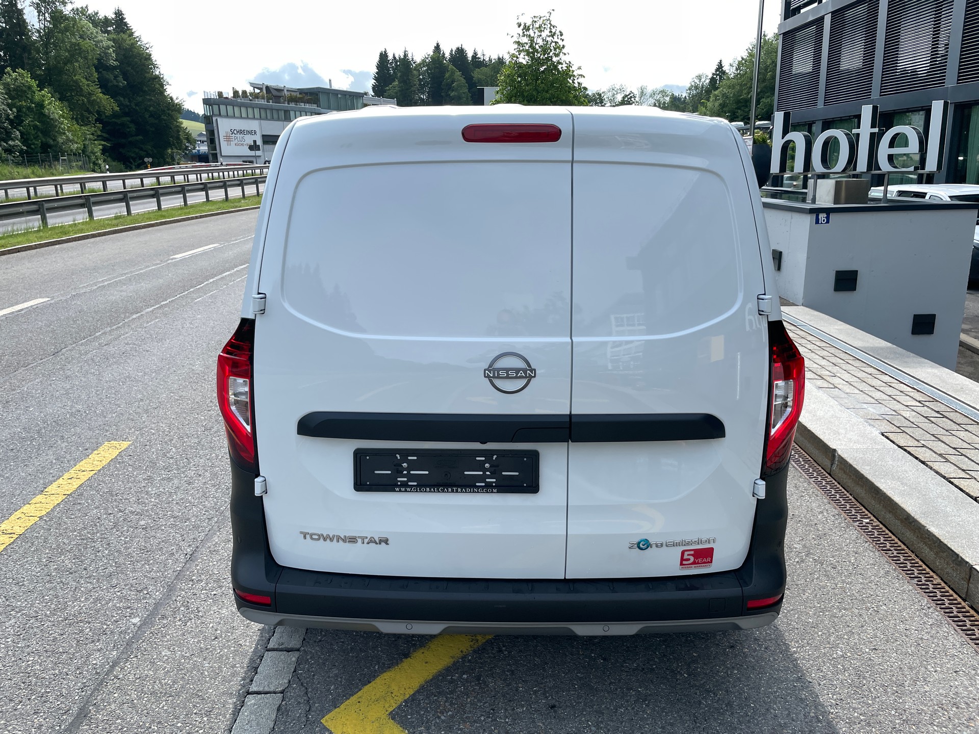 NISSAN Townstar EV45 kWh 22kW L2 Acenta mit Holzboden-image-7