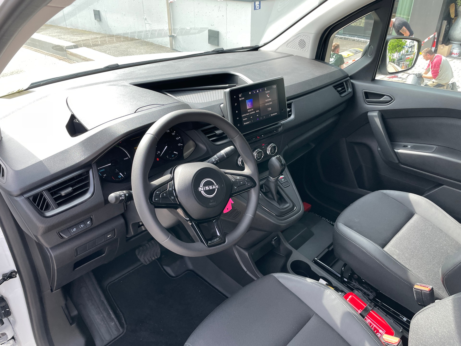 NISSAN Townstar EV45 kWh 22kW L2 Acenta mit Holzboden-image-12