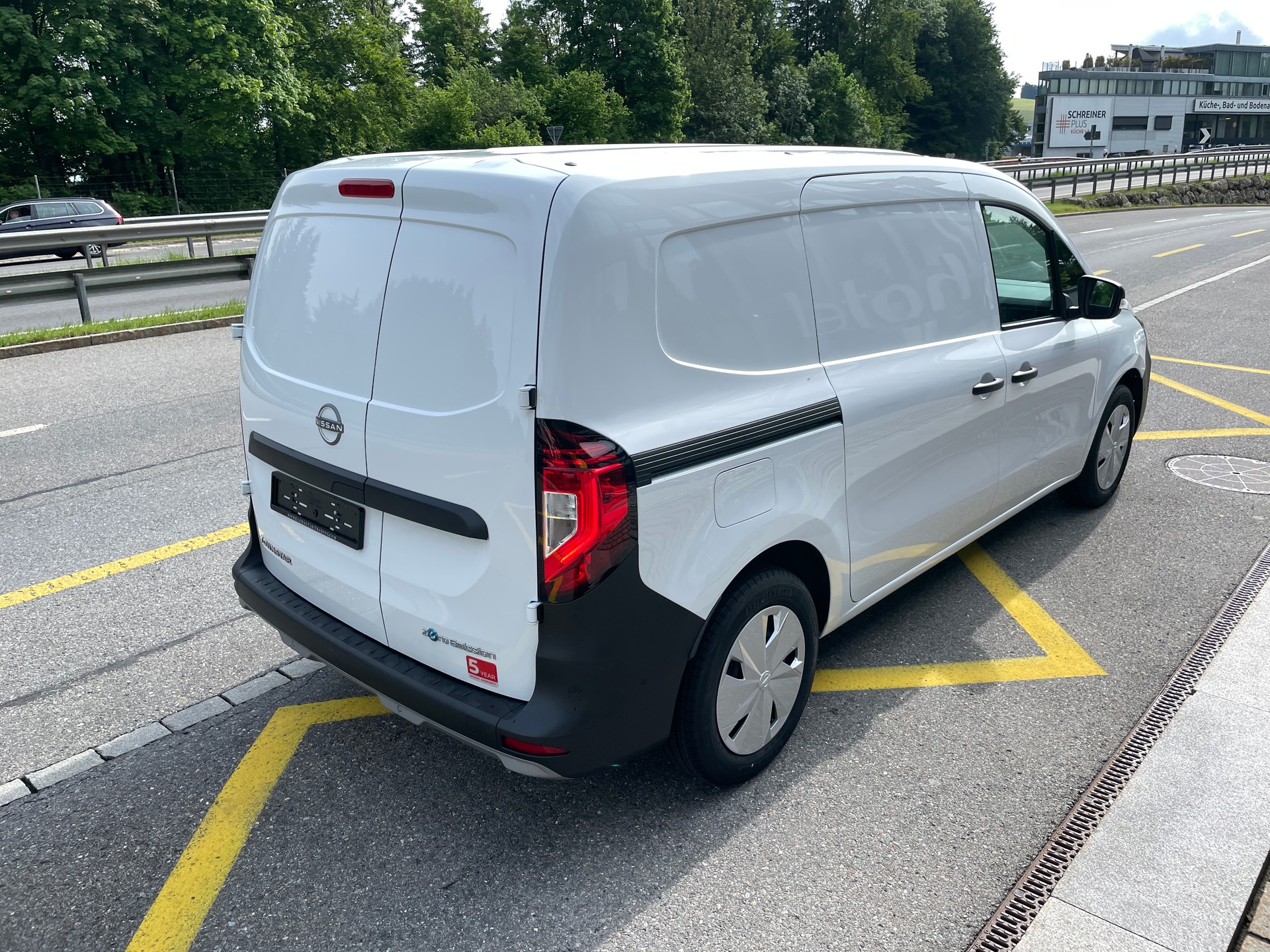 NISSAN Townstar EV45 kWh 22kW L2 Acenta mit Holzboden-image-6