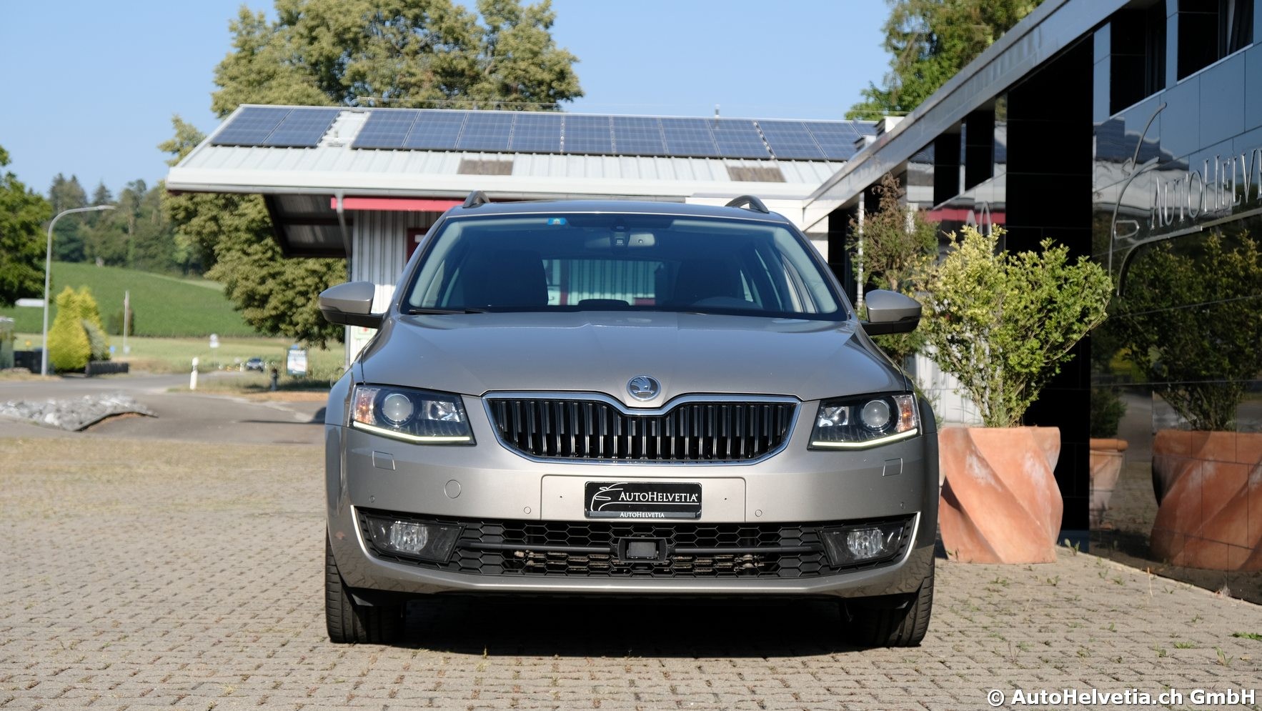SKODA Octavia Combi 1.8 TSI Elegance 4x4 DSG-image-2