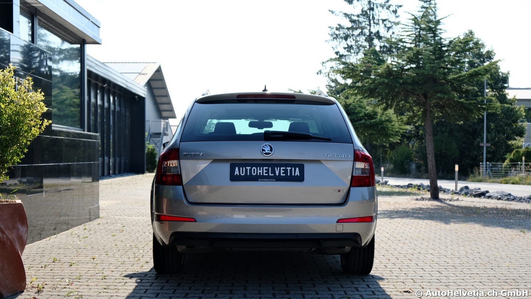 SKODA Octavia Combi 1.8 TSI Elegance 4x4 DSG-image-6