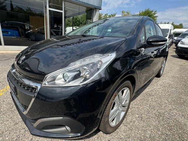 PEUGEOT 208 1.2 PureTech Style-image-0