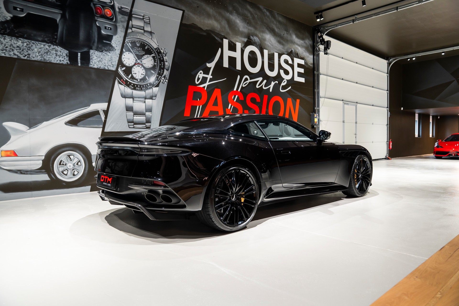 ASTON MARTIN DBS Coupé Superleggera-image-3